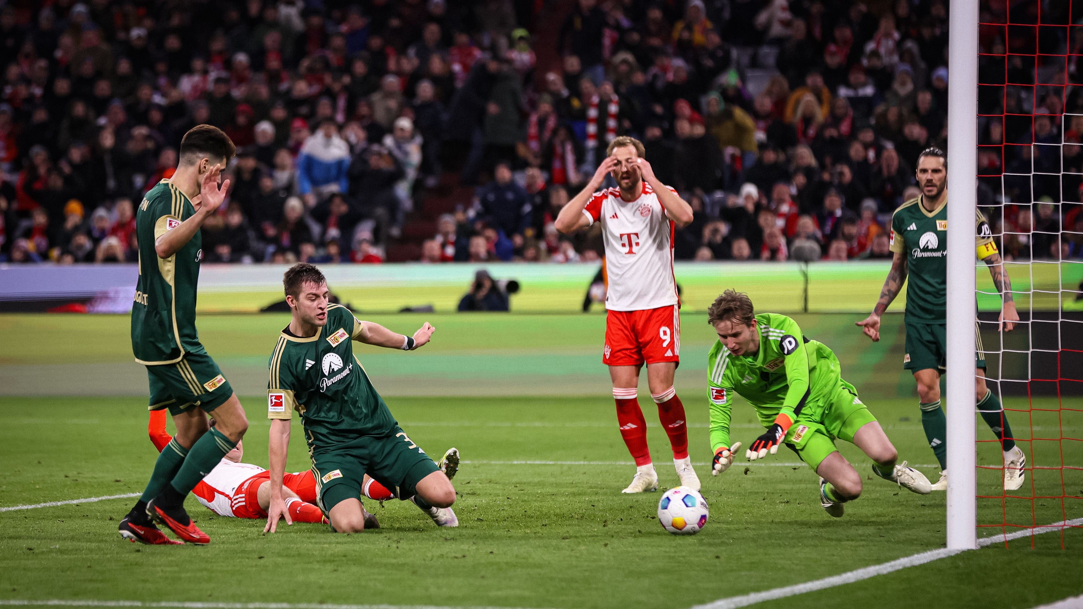 Spielszene aus dem Bundesliga-Duell FC Bayern gegen den 1. FC Union Berlin