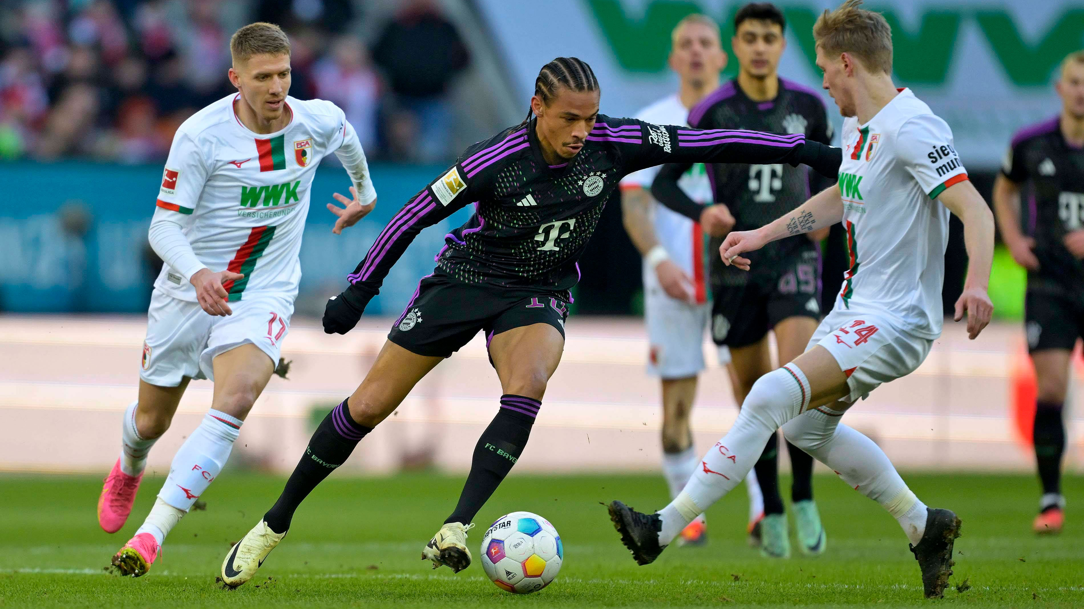 14-fcaugsburg-fcbayern-240127-mel