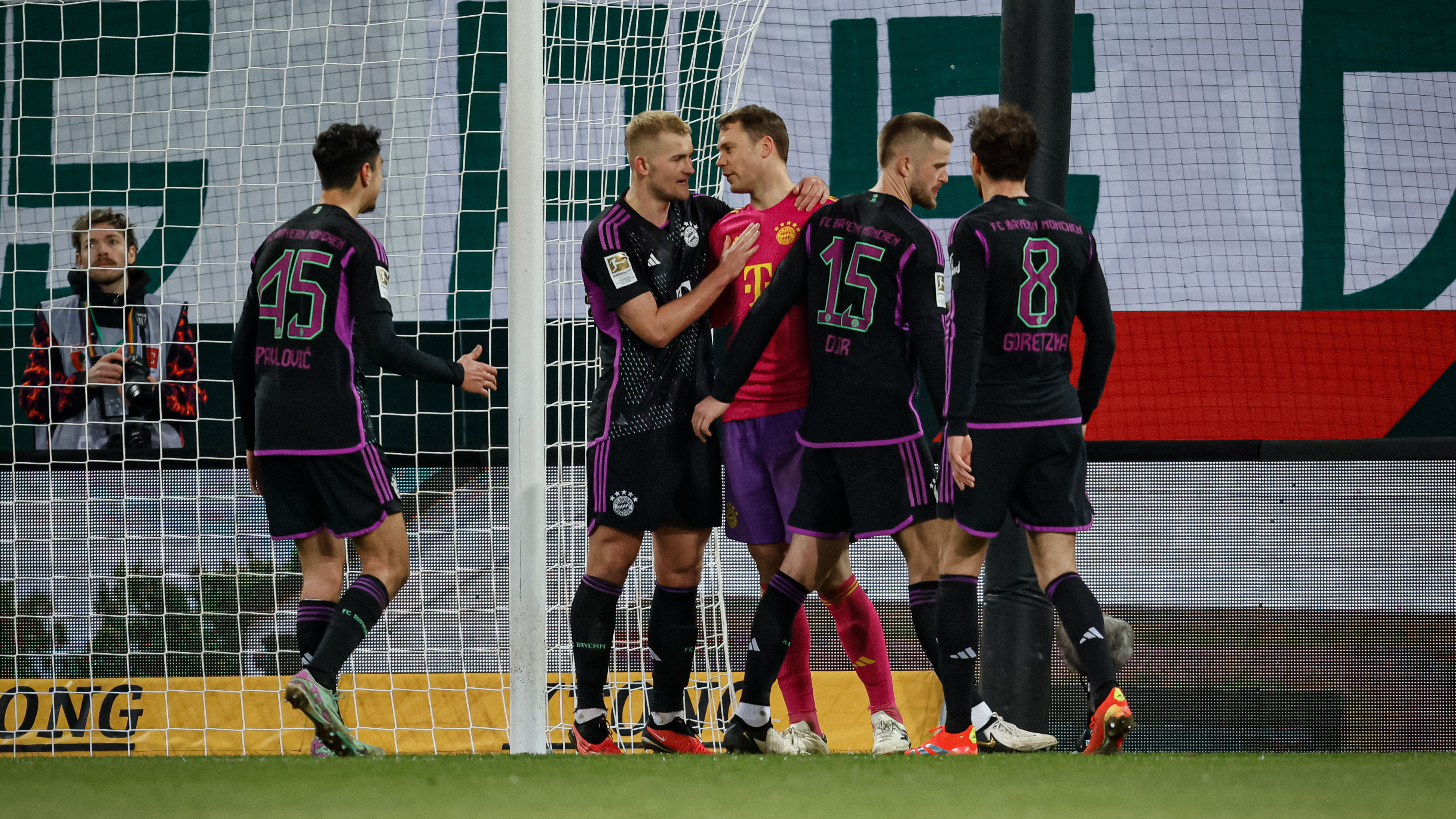 24-fcaugsburg-fcbayern-240127-mel