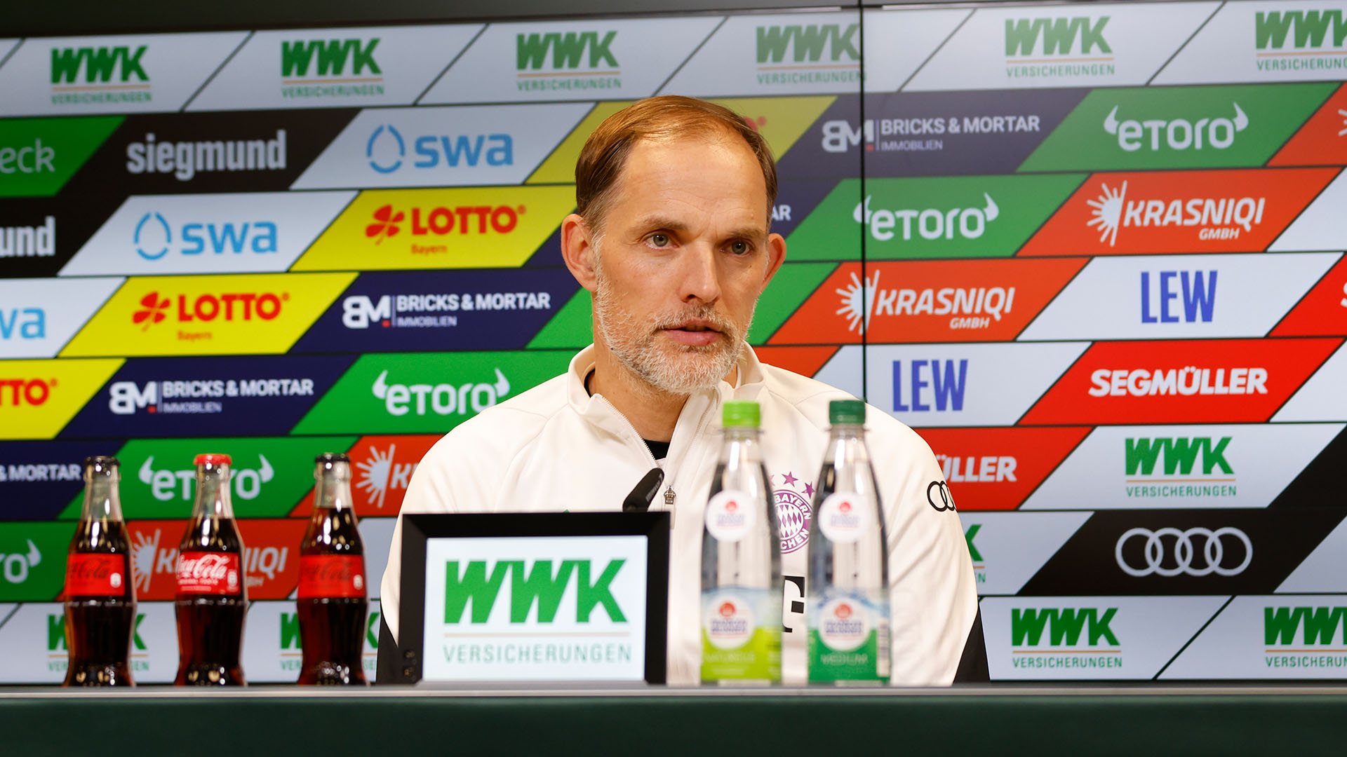 Thomas Tuchel auf der Pressekonferenz nach dem Bundesliga-Spiel des FC Bayern beim FC Augsburg