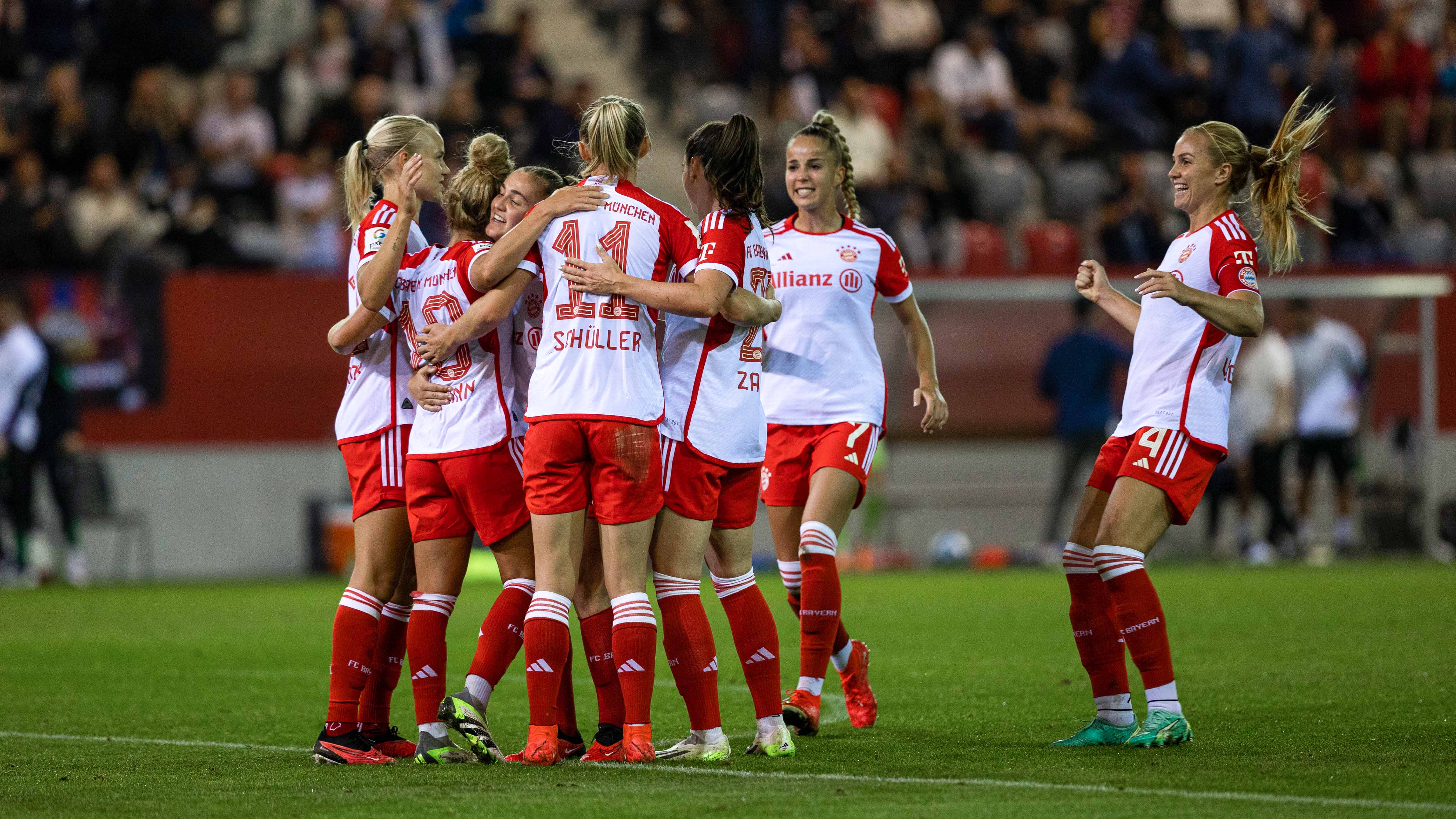 Im Hinspiel feierten die Münchnerinnen einen 2:0-Heimsieg.