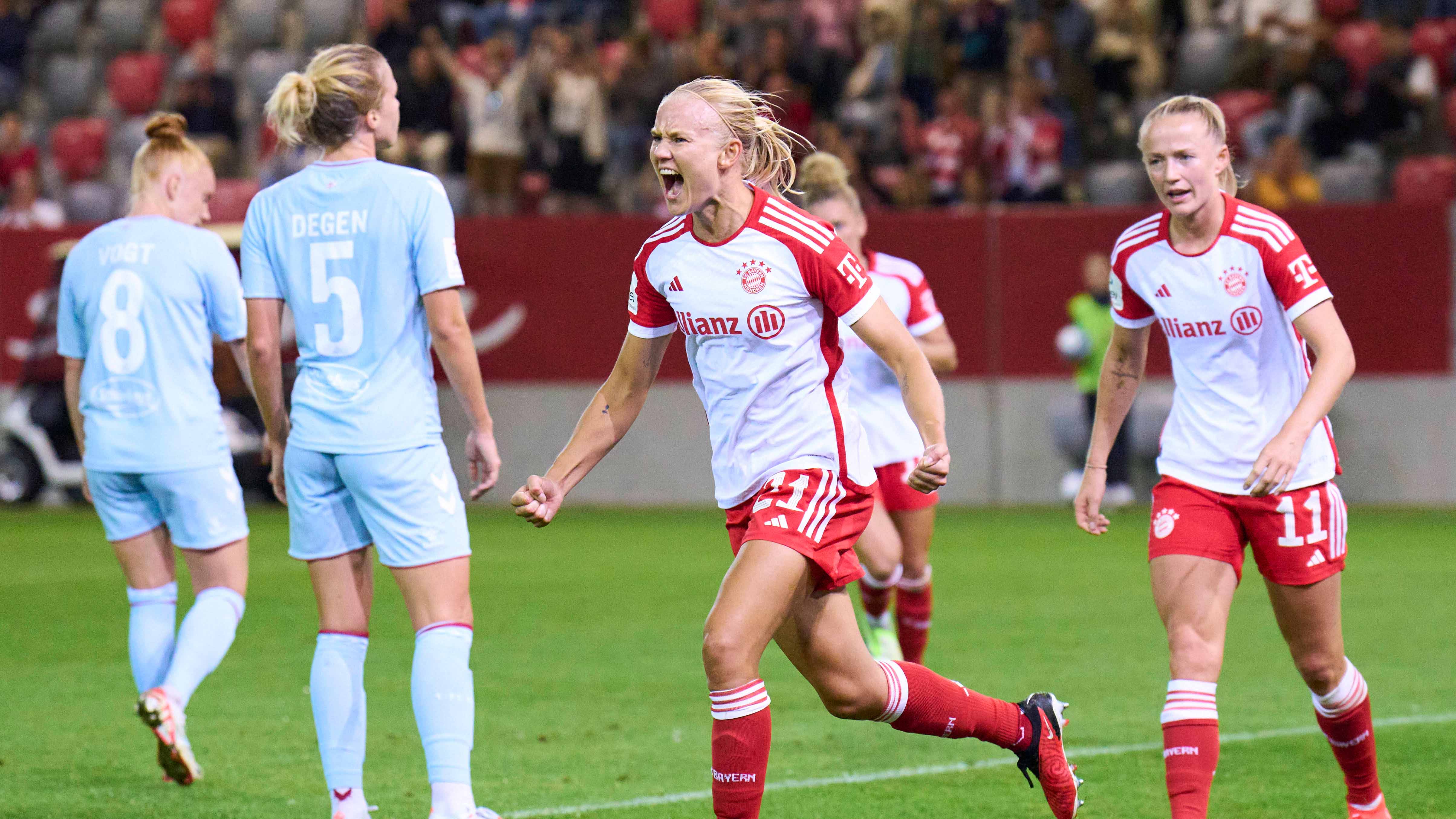 Pernille Harder bejubelt ihr Tor gegen den 1. FC Koeln im Hinspiel