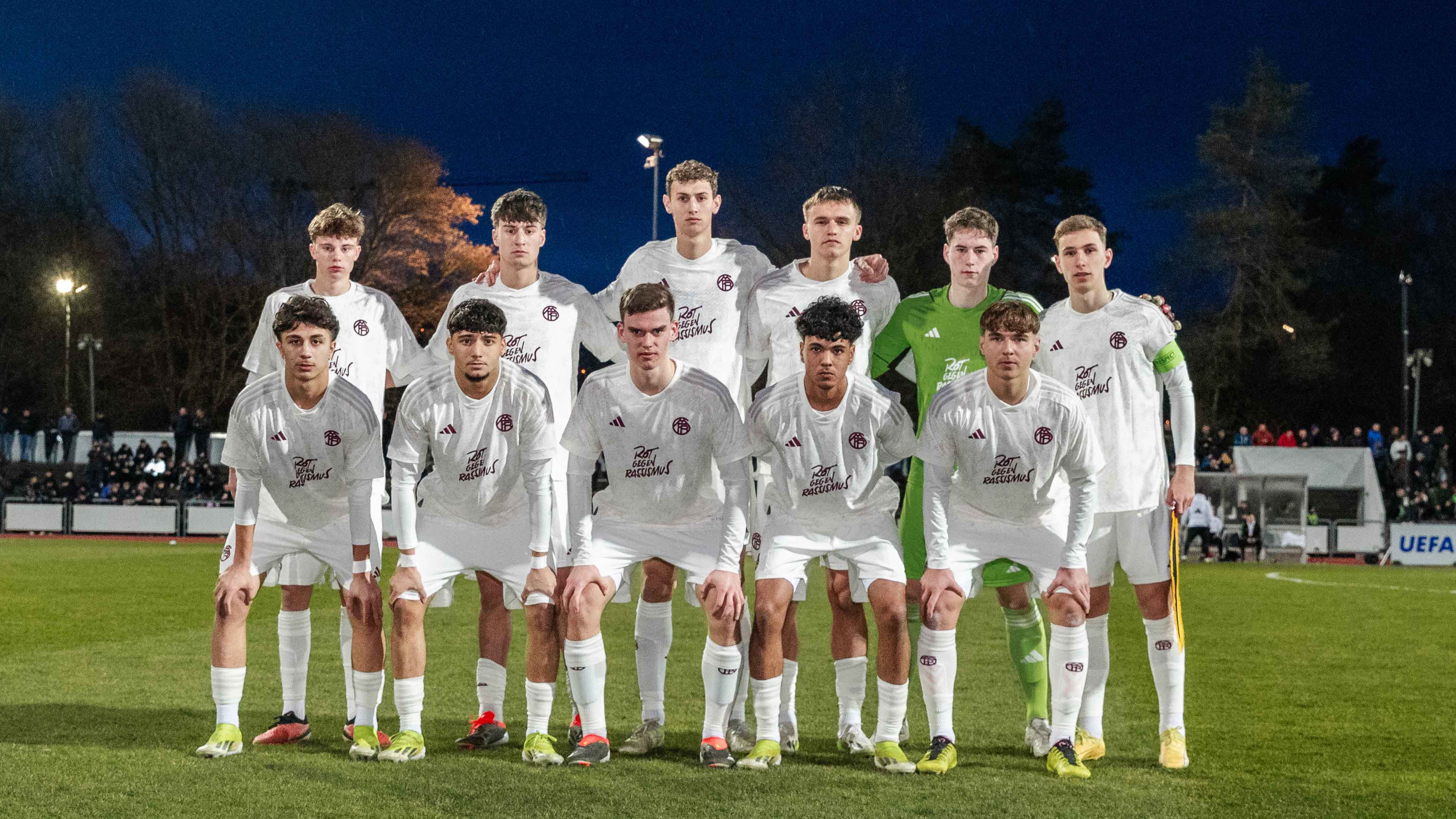 Die Startelf der U19 vor der Partie gegen Basel