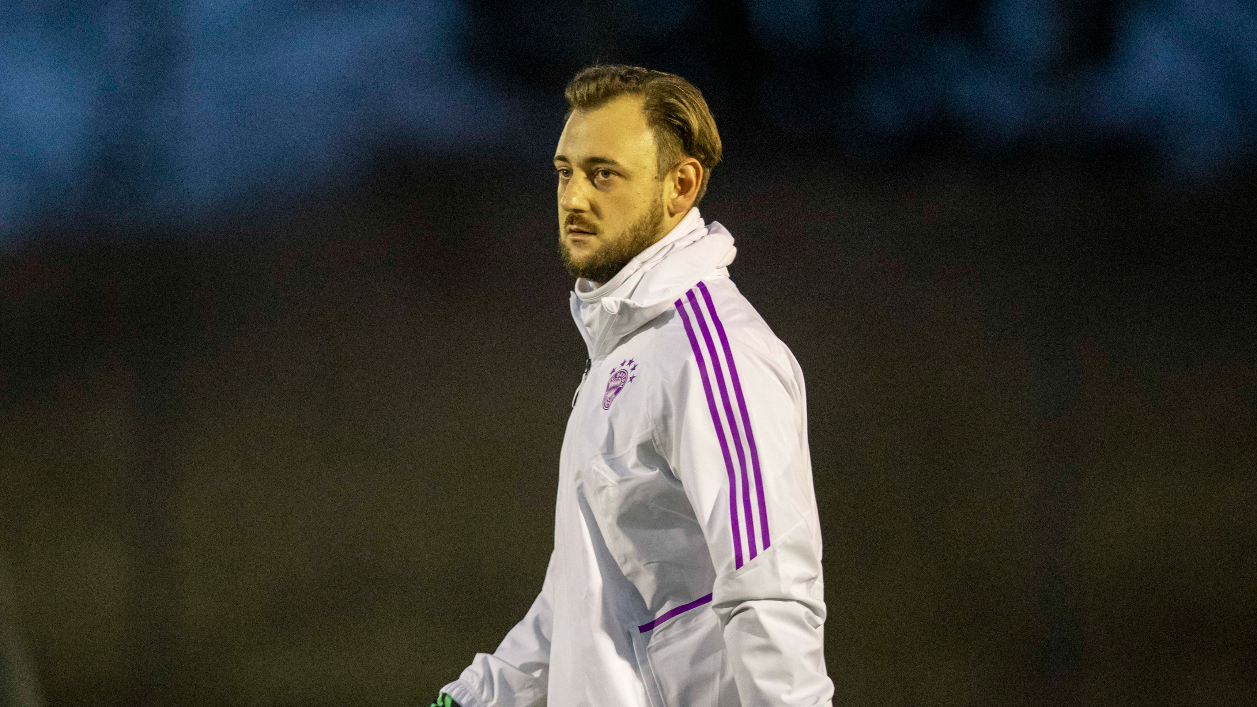 René Marić im Zuge des Trainings der U19 des FC Bayern.