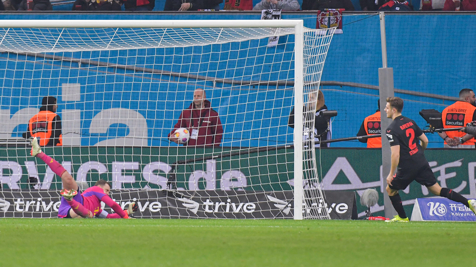 Jugada partido Bundesliga Bayer 04 Leverkusen FC Bayern