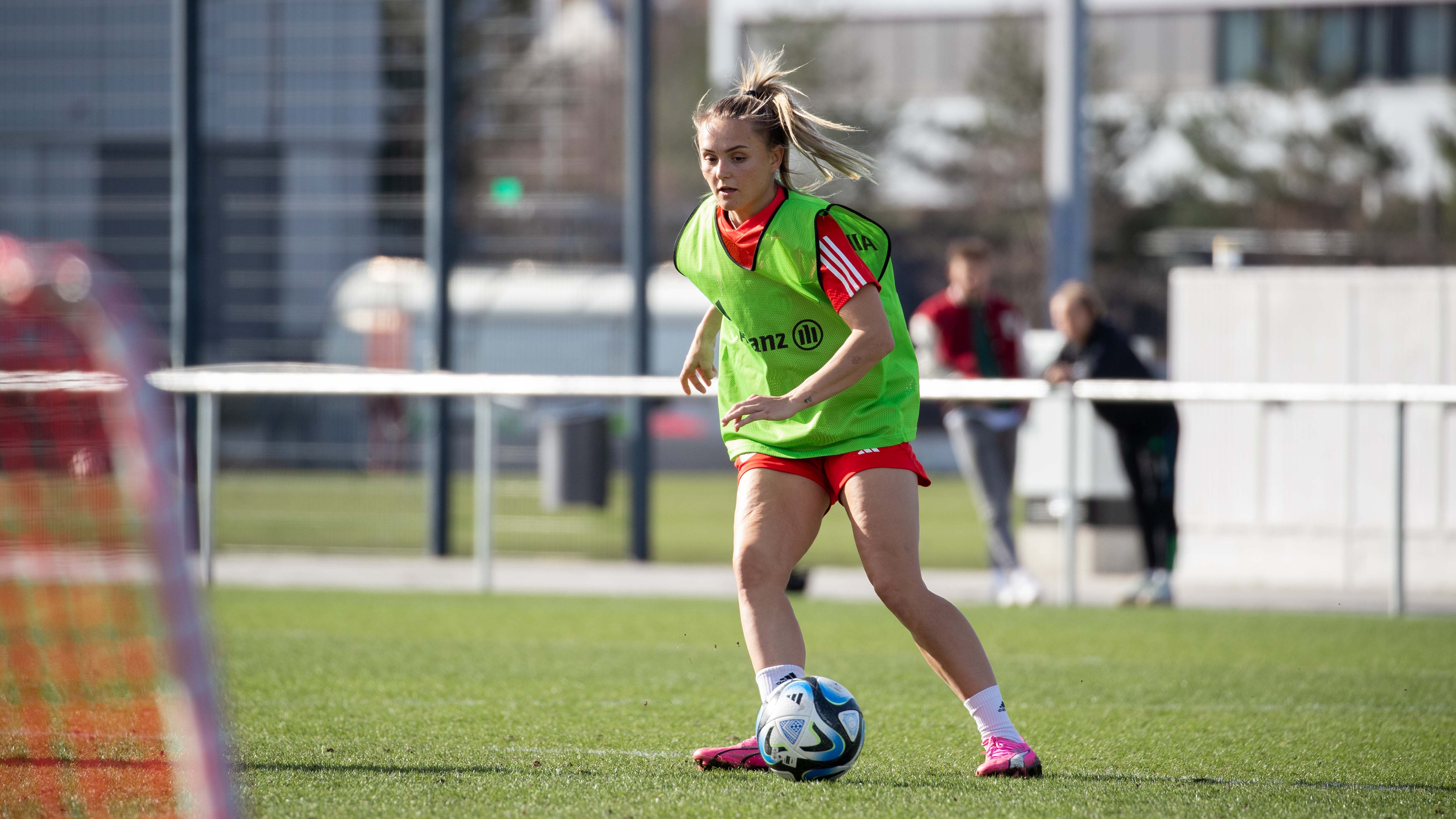 Sam Kerr im Training der FC Bayern Frauen.