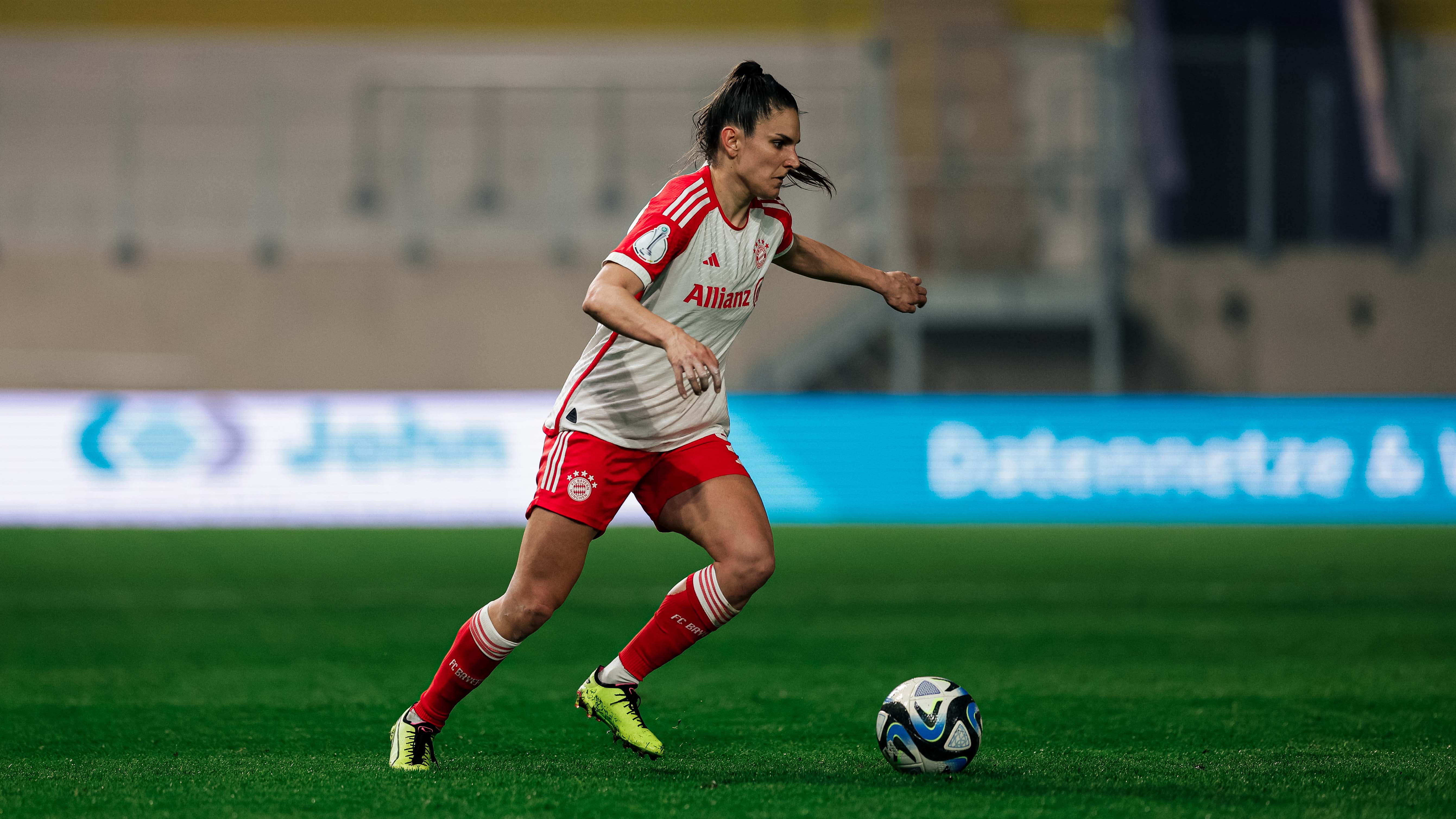 Jovana Damnjanović against Carl Zeiss Jena