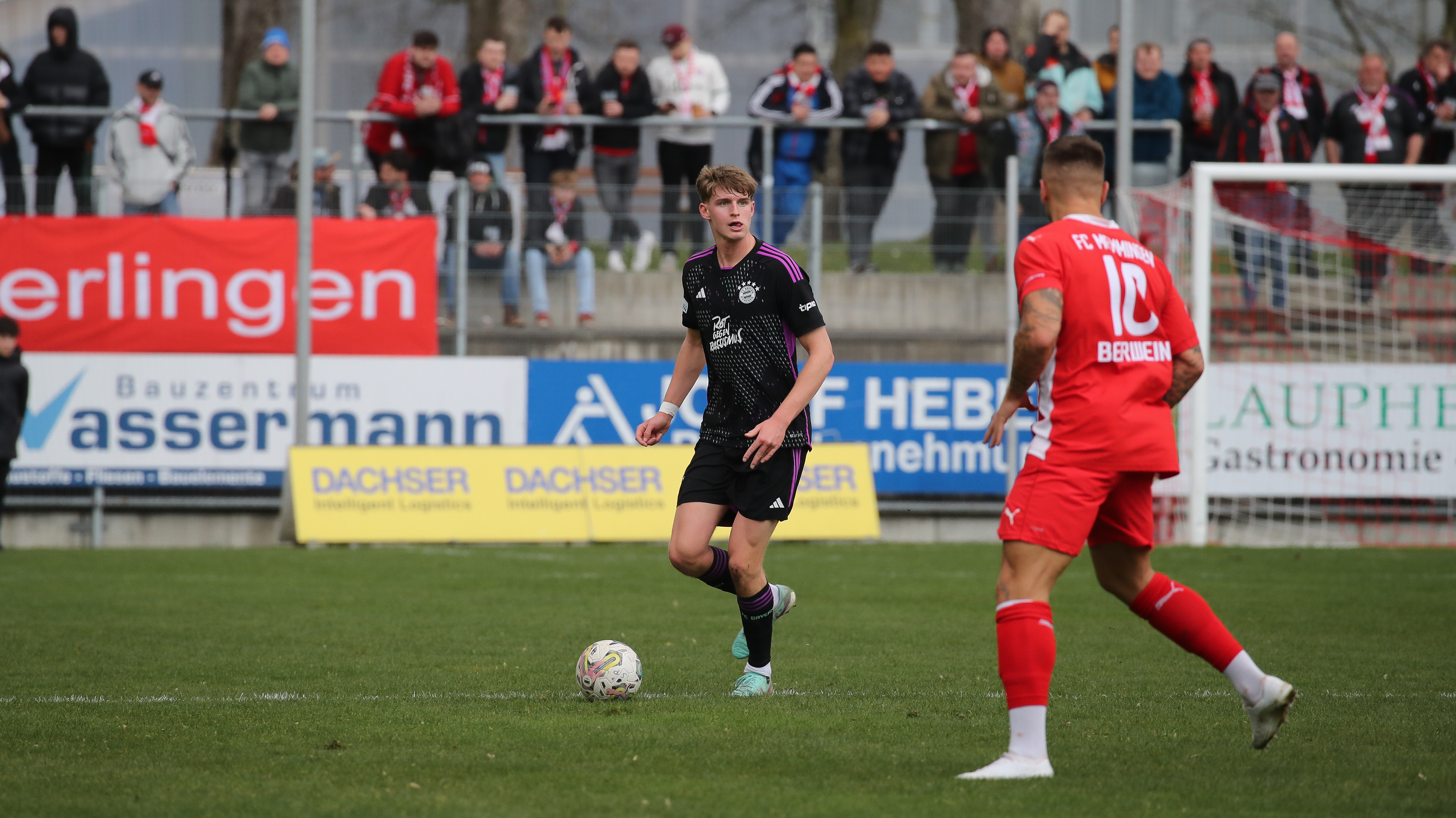 Grayson Dettoni von den FC Bayern Amateuren.