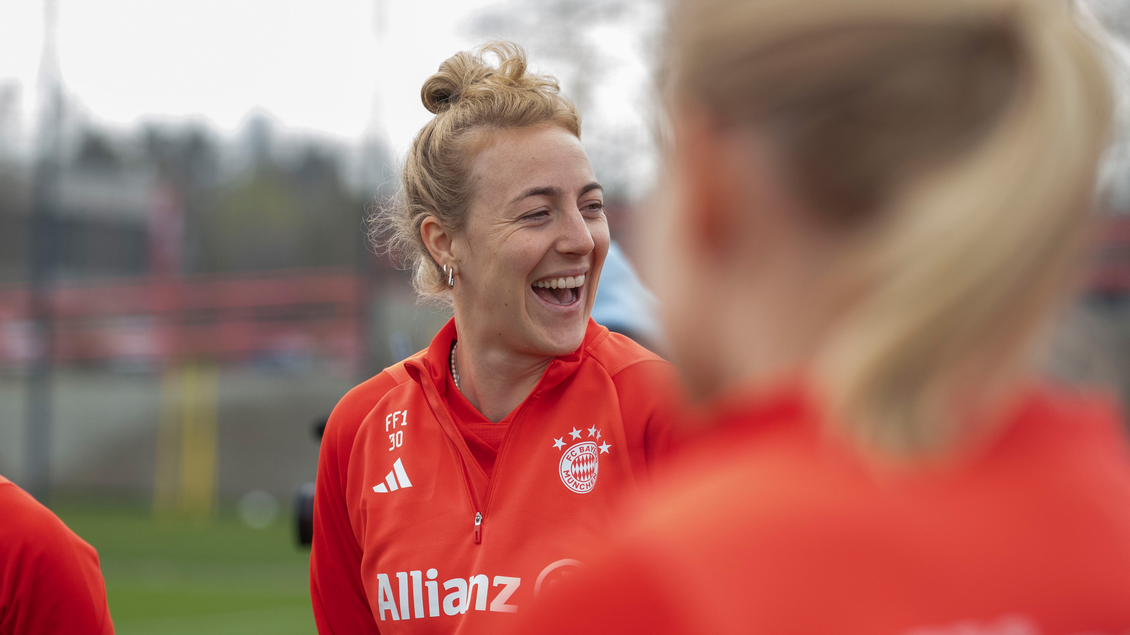 Carolin Simon im Training mit den FC Bayern Frauen