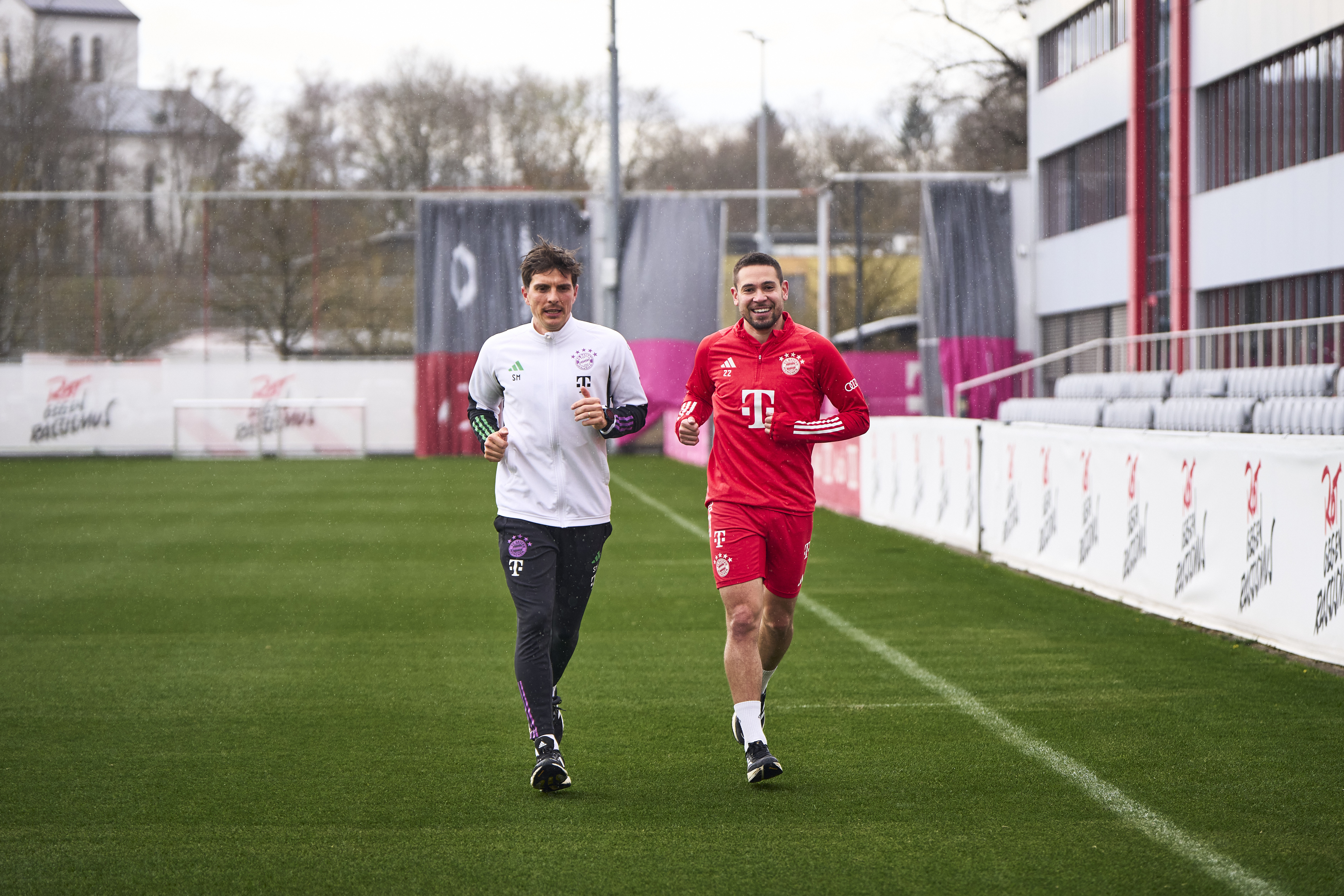 Raphaël Guerreiro FC Bayern