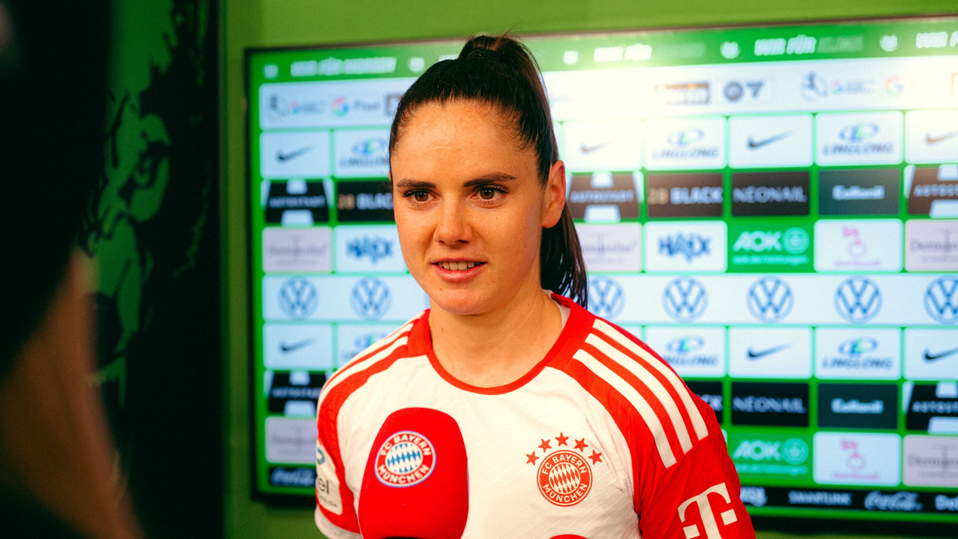 Sarah Zadrazil nach dem Spiel in Wolfsburg