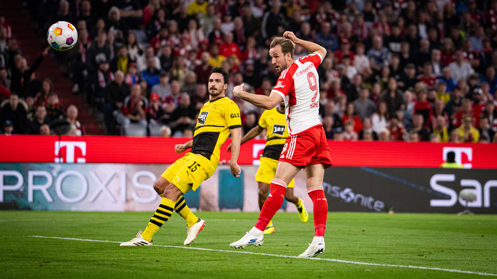 07-fcbayern-bvb-240330-mel