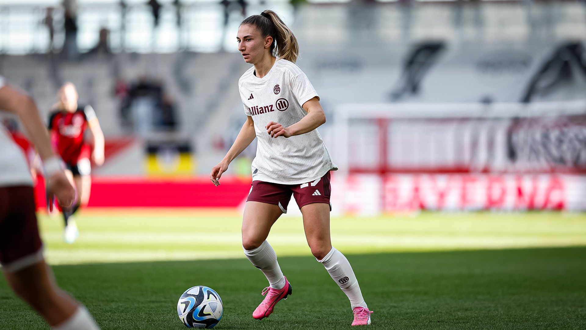 Katharina Naschenweng, FC Bayern Women in the cup semi-final against Eintracht Frankfurt