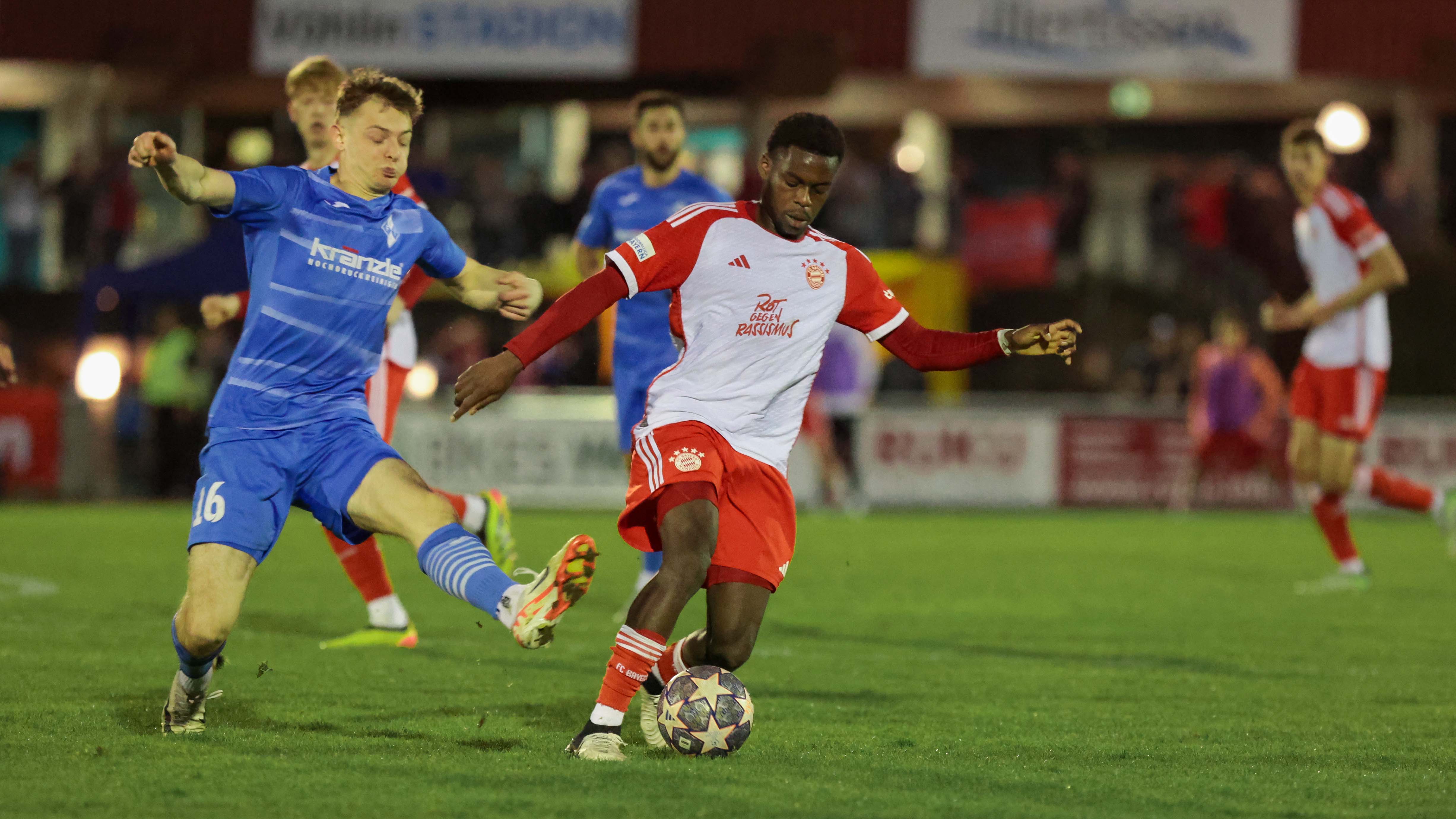 Noel Aséko Nkili von den FC Bayern Amateuren