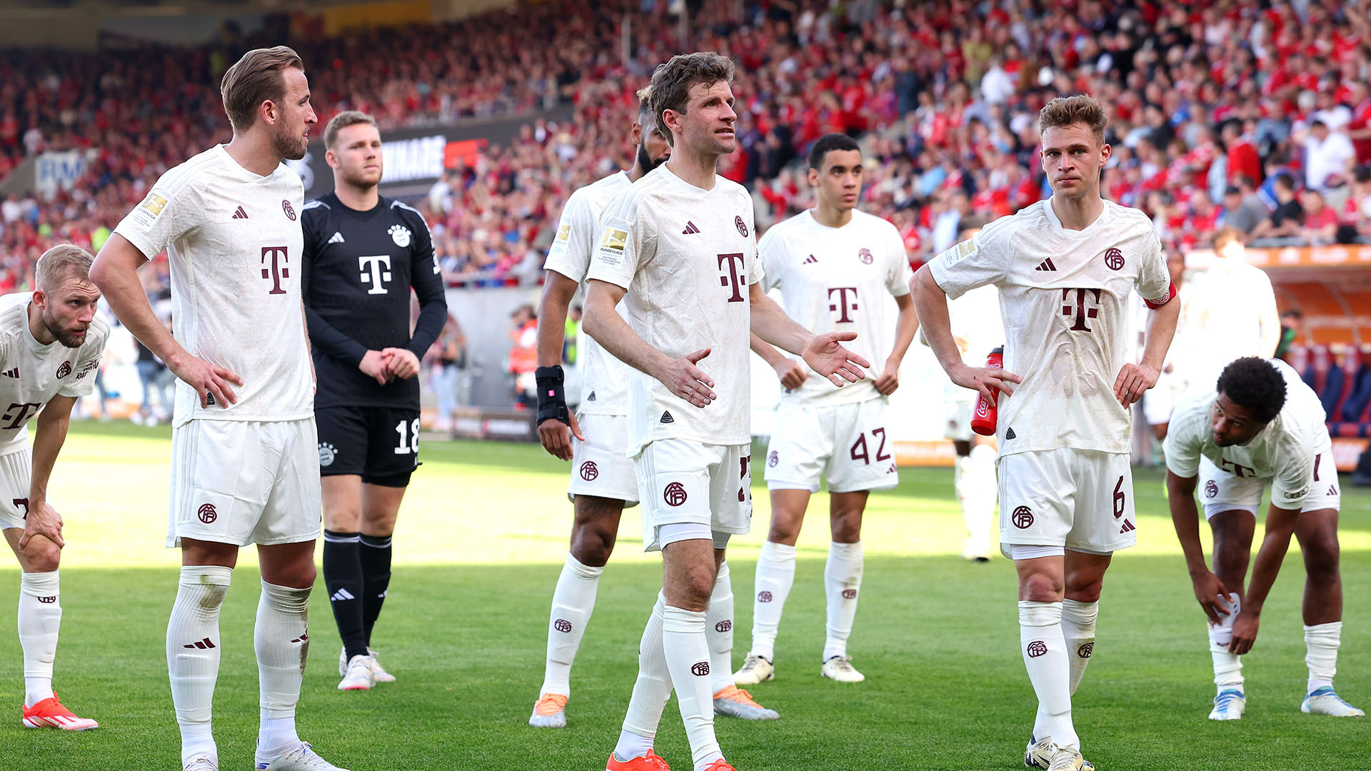 FC Bayern after the Bundesliga game at 1. FC Heidenheim