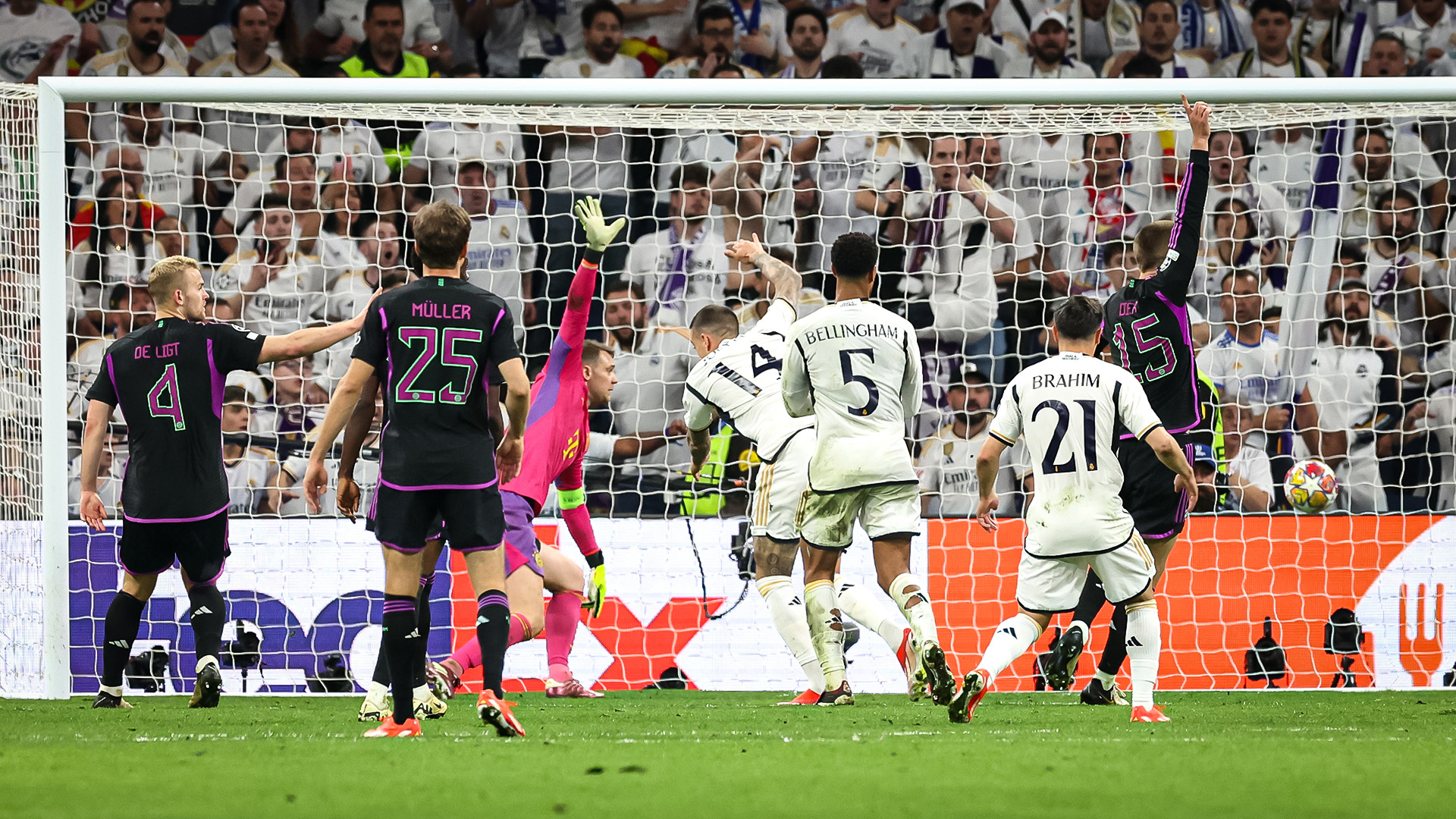 Szene aus dem Rückspiel im Champions League-Halbfinale des FC Bayern bei Real Madrid