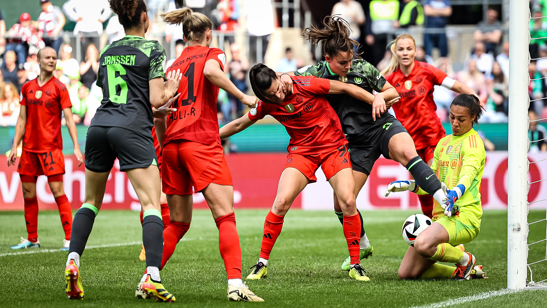 Maria Luisa Grohs im Spiel gegen Wolfsburg