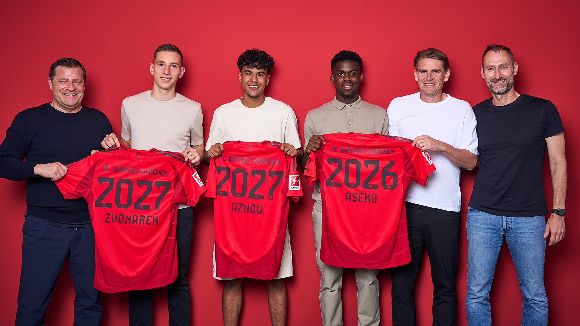 FC Bayern has given professional contracts to youth players Lovro Zvonarek, Noel Aseko Nkili and Adam Aznou.