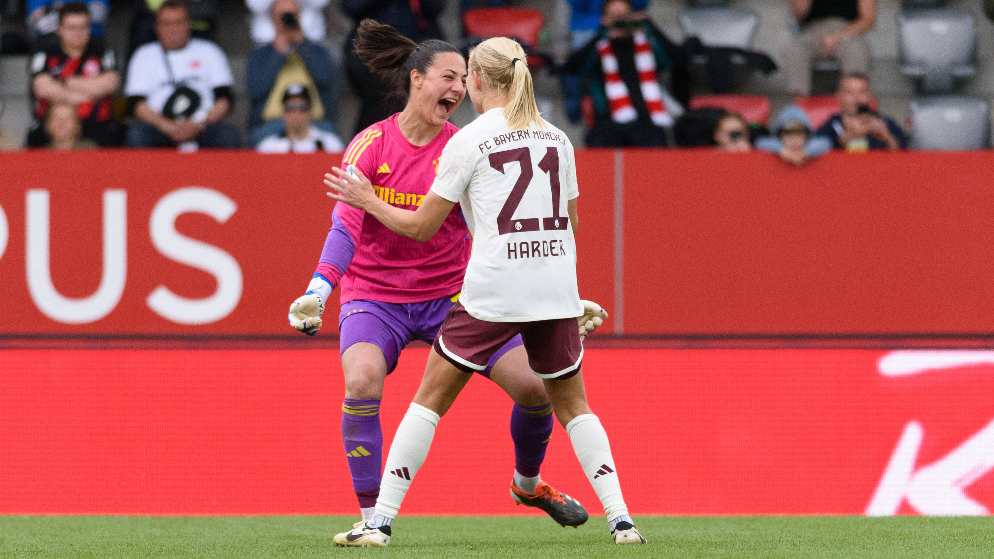 Mala Grohs saved three penalties in the DFB Cup semi-final shootout.