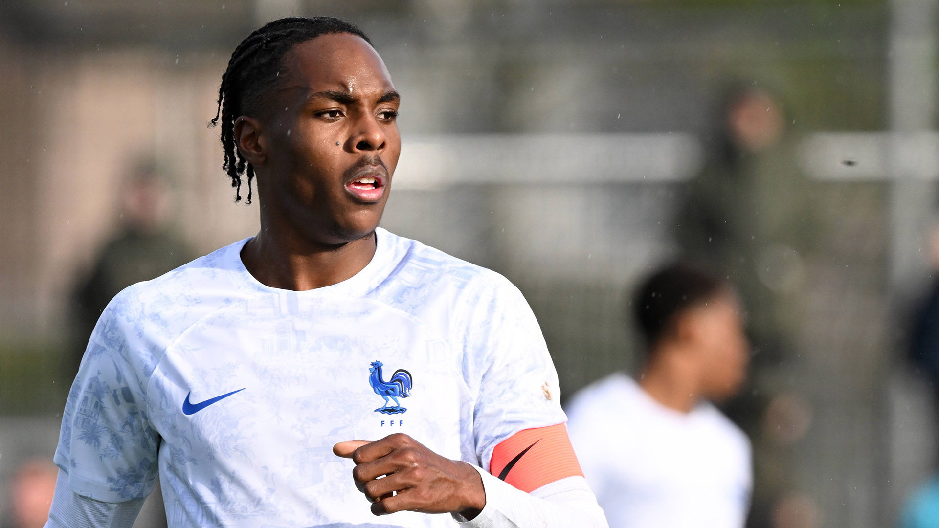 La selección francesa sub-23, encabezada por el delantero del Bayern Mathys Tel, disputará otros tres partidos amistosos antes del torneo que se celebrará en París.