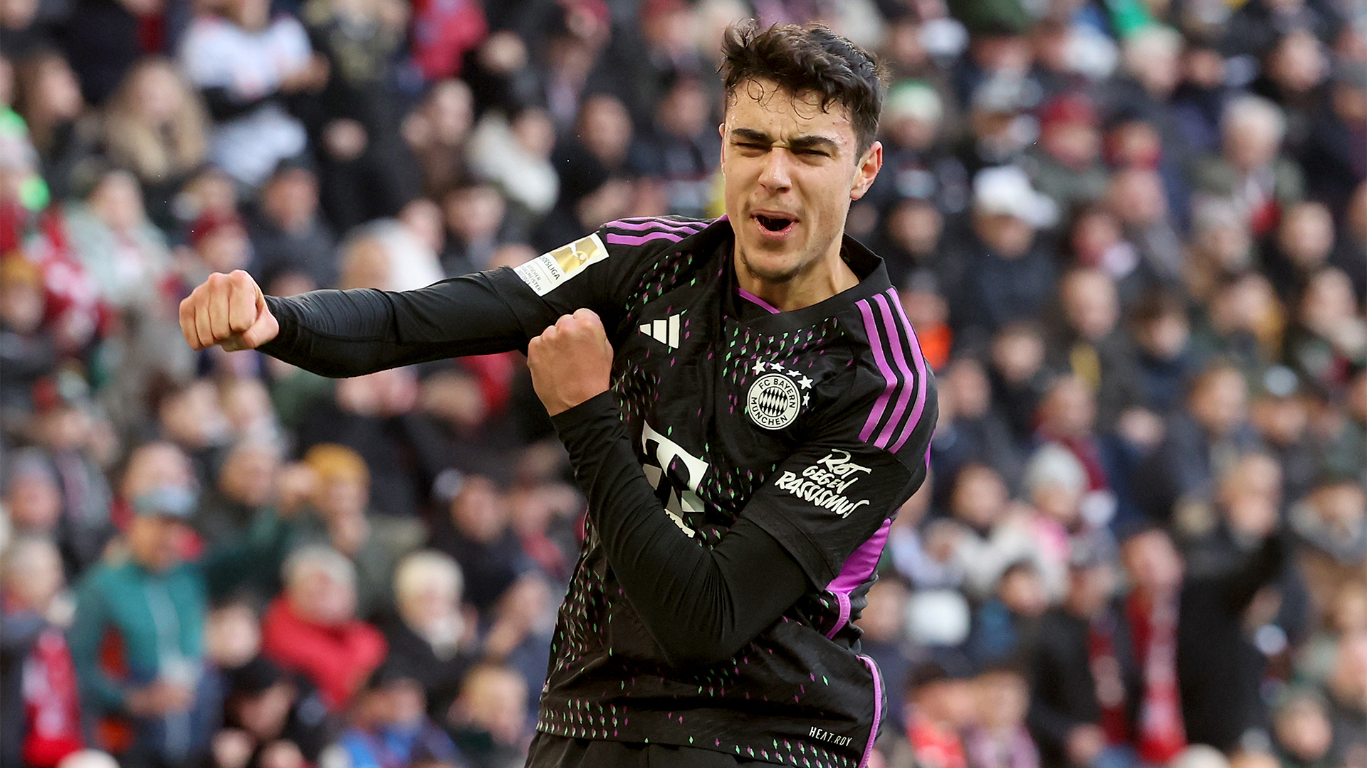 Aleksandar Pavlović celebrates his first Bundesliga goal in January 2024 at Augsburg