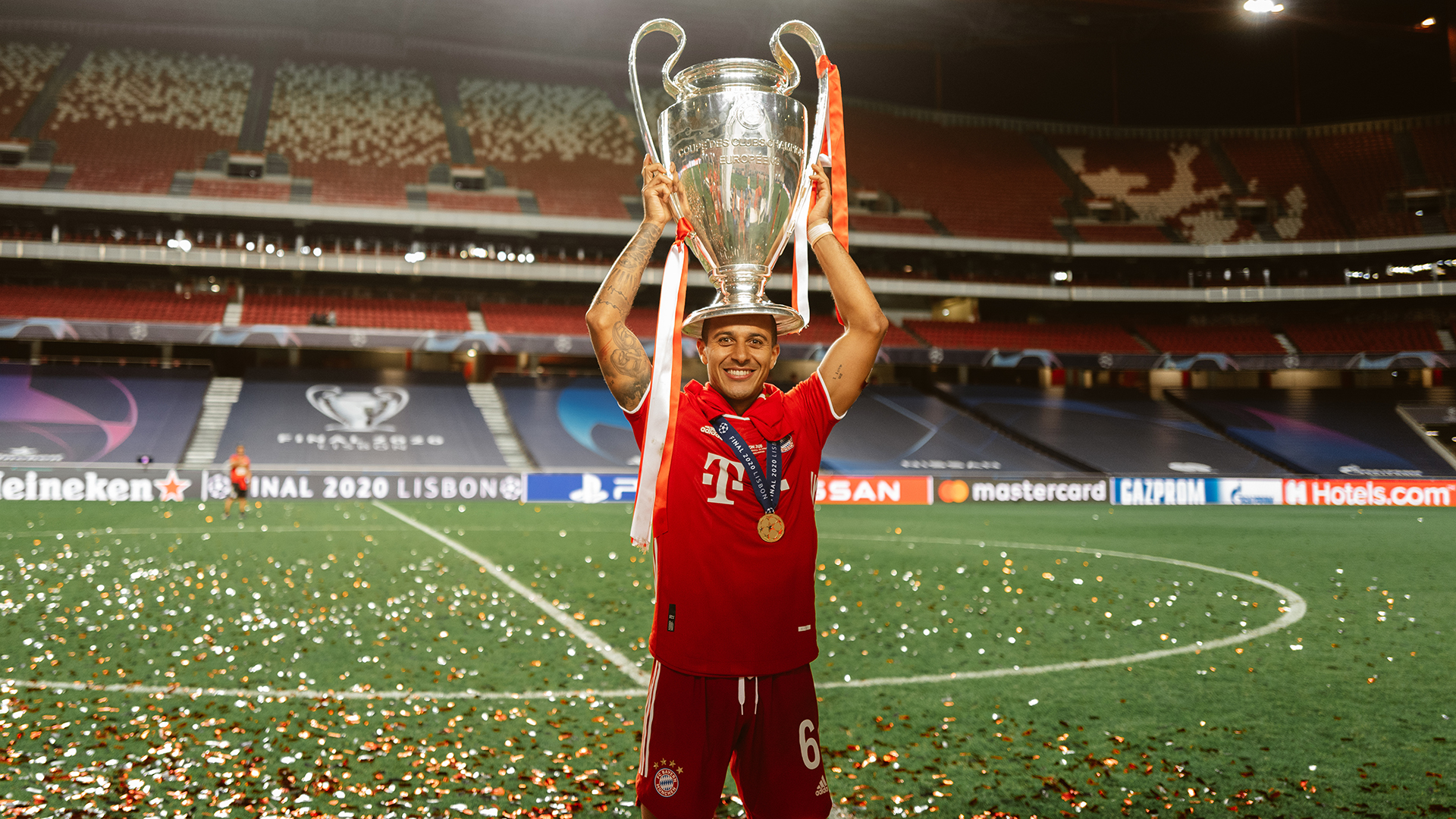 Thiago wins Champions League with Bayern