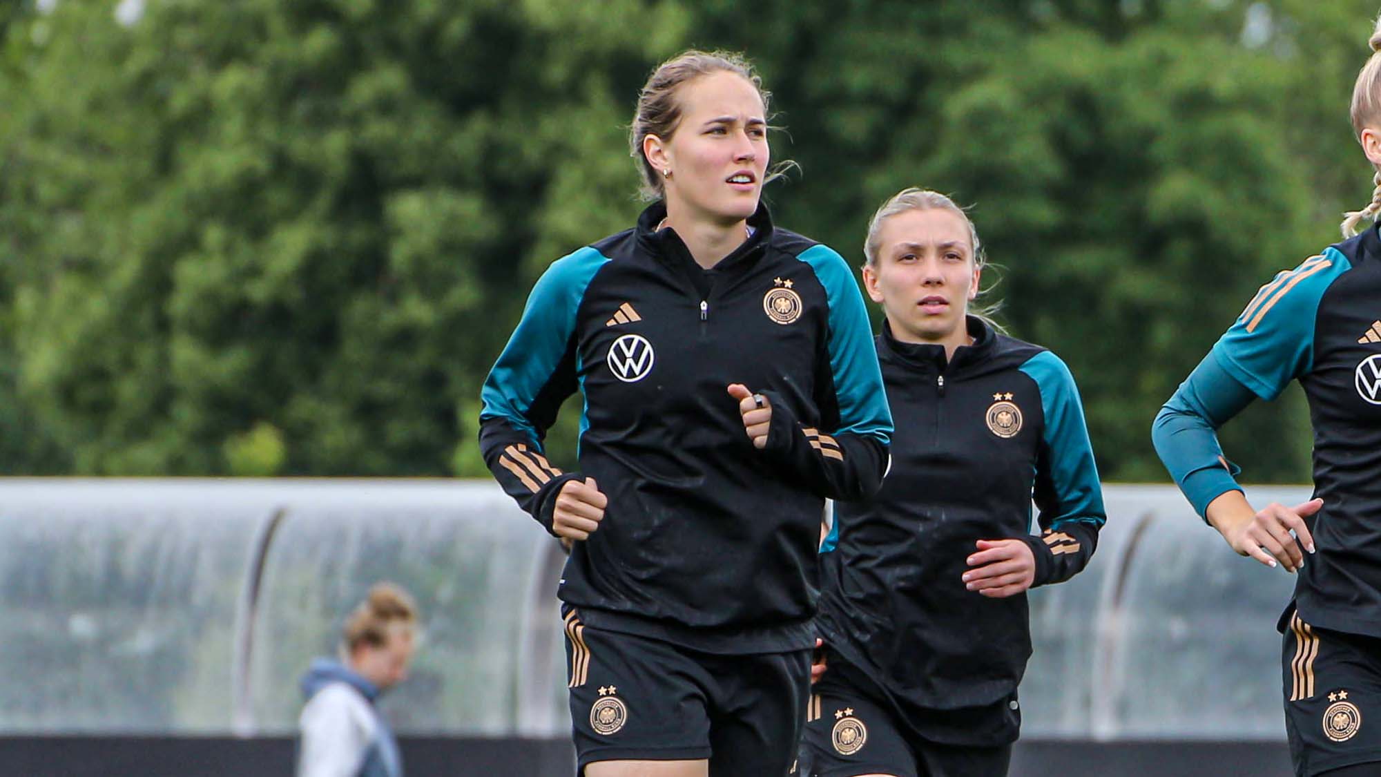 FC Bayern Women’s Sydney Lohmann with Germany