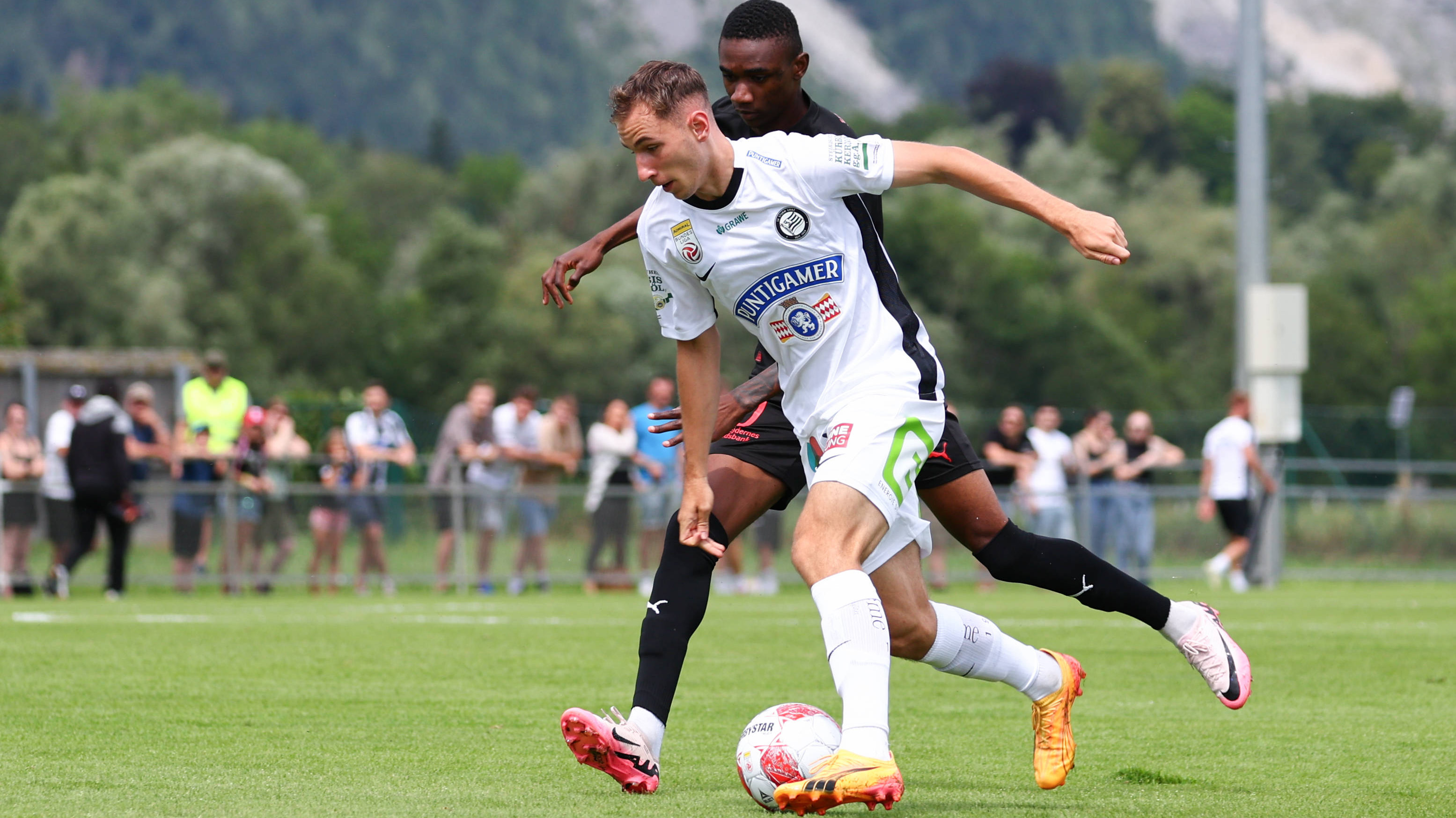 Lovro Zvonarek im Trikot des SK Sturm Graz