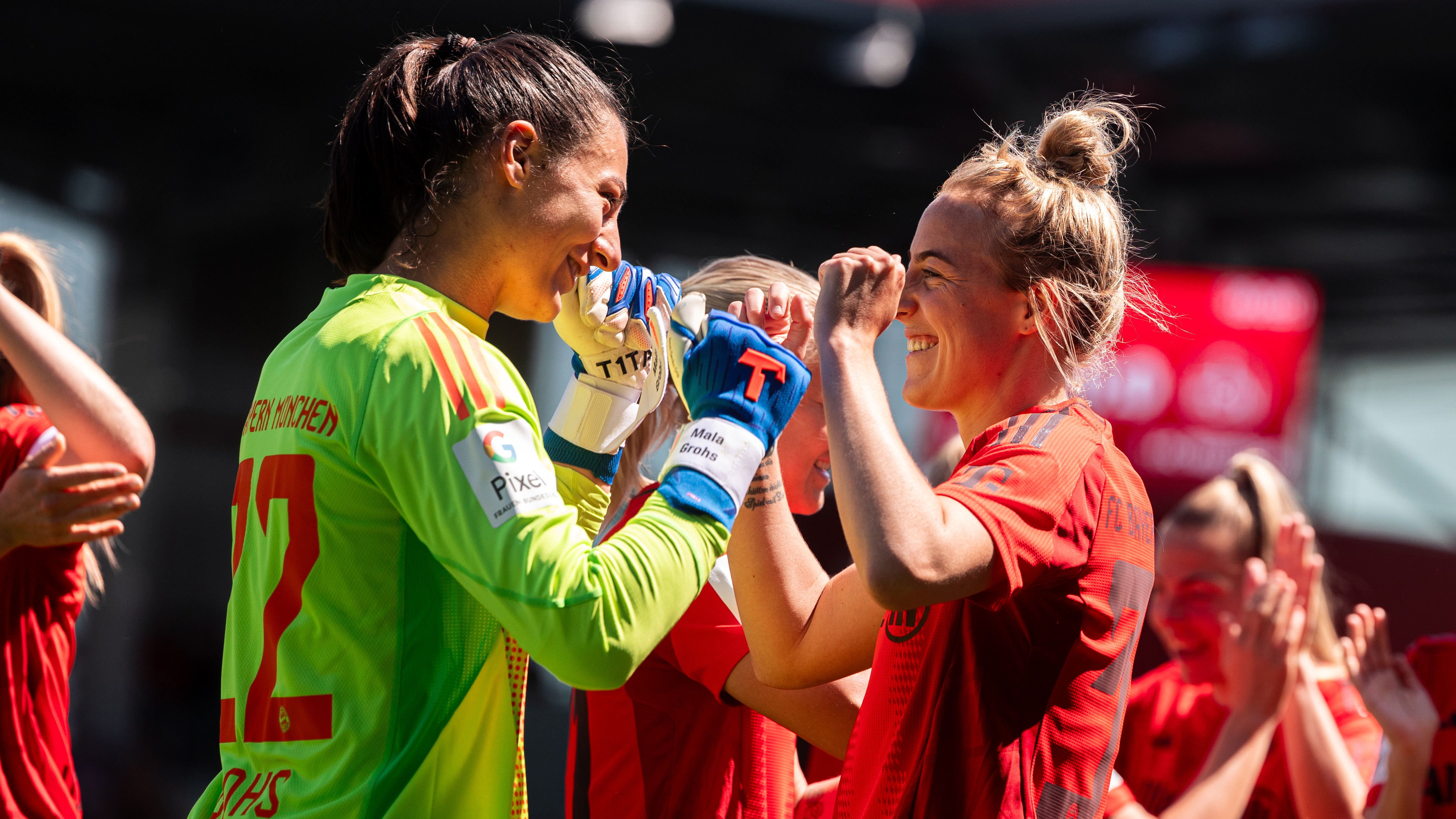 Mala Grohs, Carolin Simon, FC Bayern Frauen