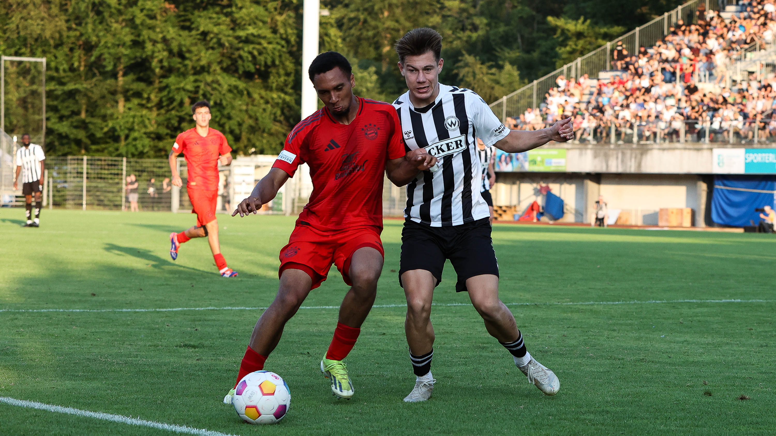 Vincent Manuba im Spiel gegen Wacker Burghausen.