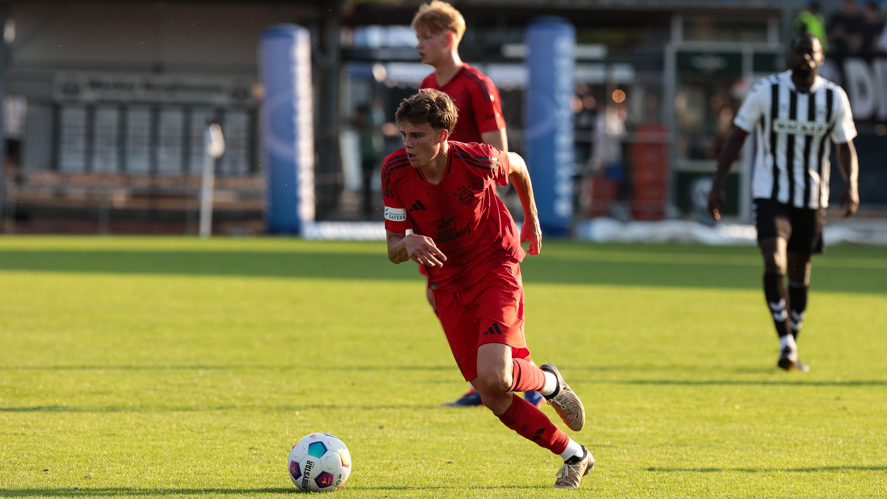 Jonathan Asp Jensen im Spiel gegen Wacker Burghausen.