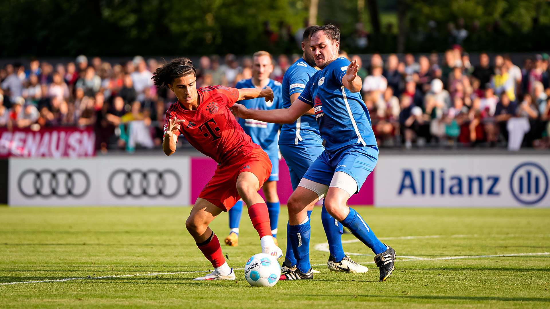 Jugada del partido amistoso FC Rottach-Egern vs. FC Bayern