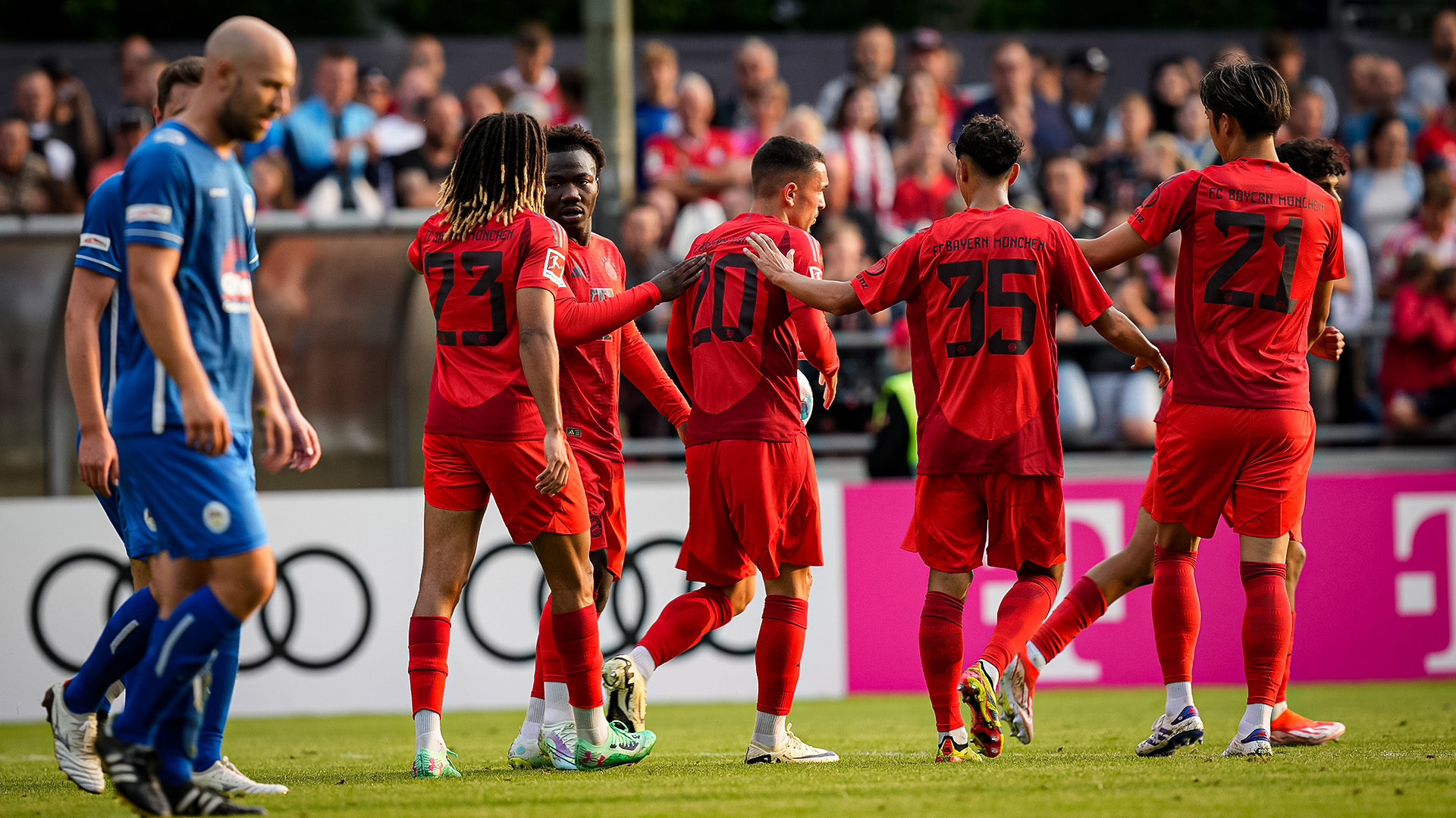 Jugada del partido amistoso FC Rottach-Egern vs. FC Bayern