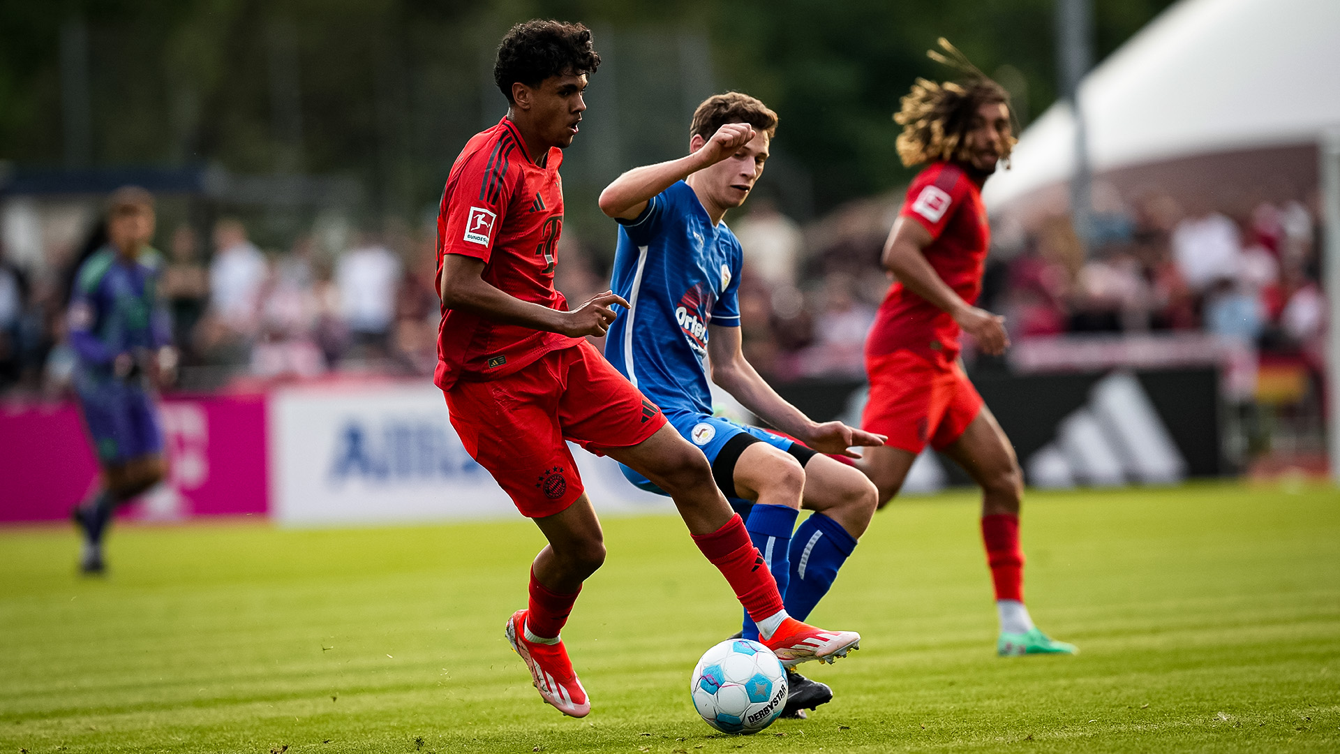 Jugada del partido amistoso FC Rottach-Egern vs. FC Bayern