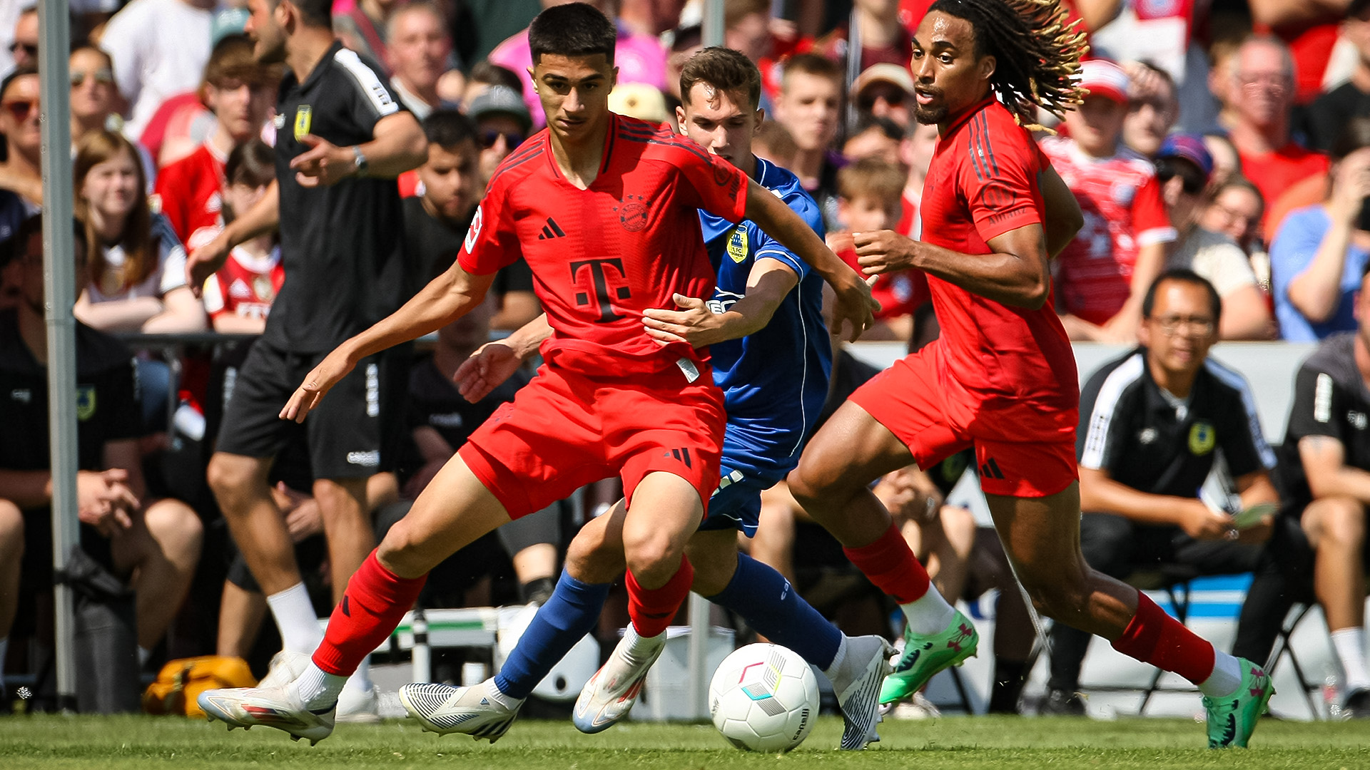 Scene from the friendly 1. FC Düren vs. FC Bayern