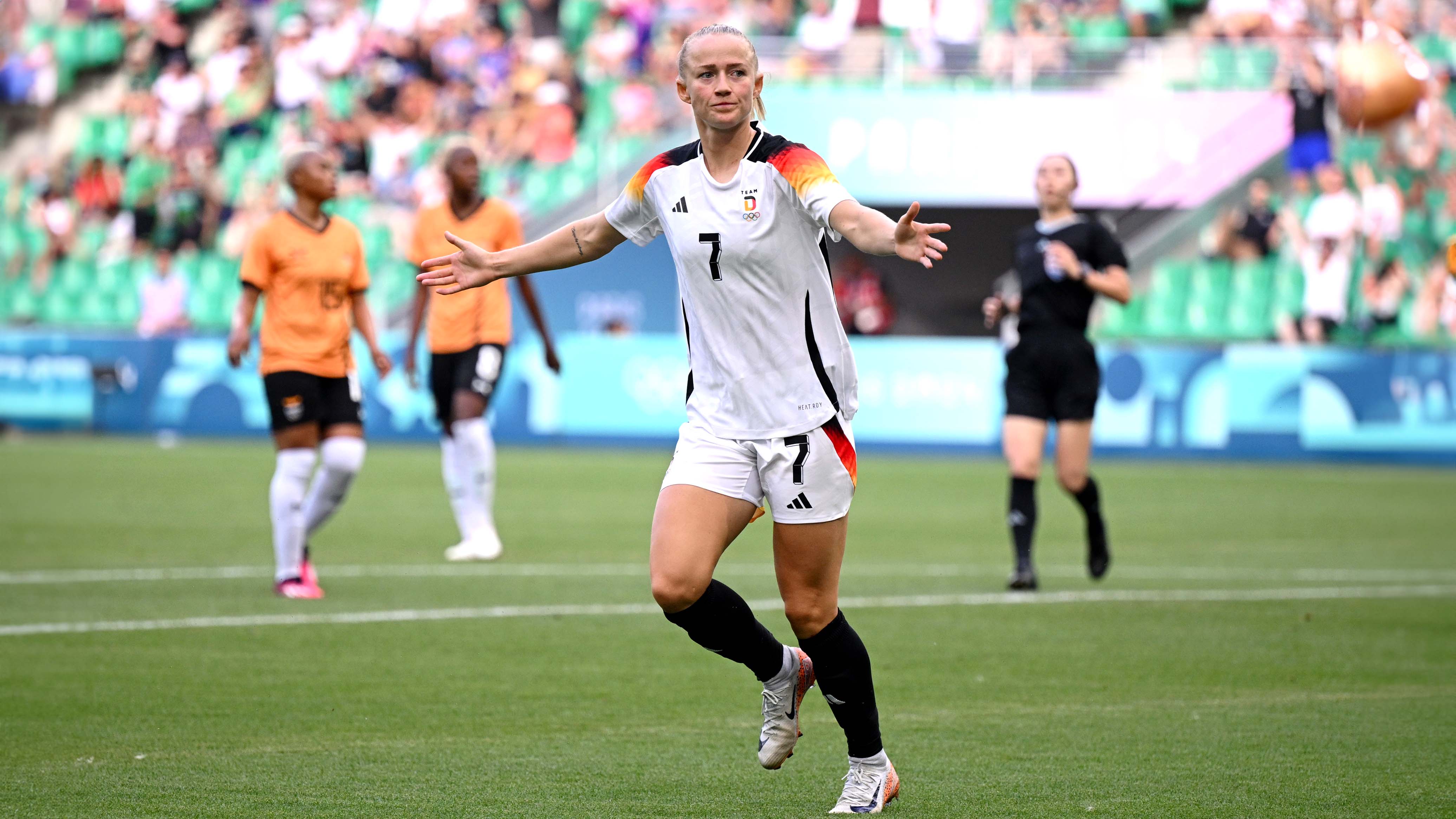 Schueller of FC Bayern Women celebrates for Germany Women