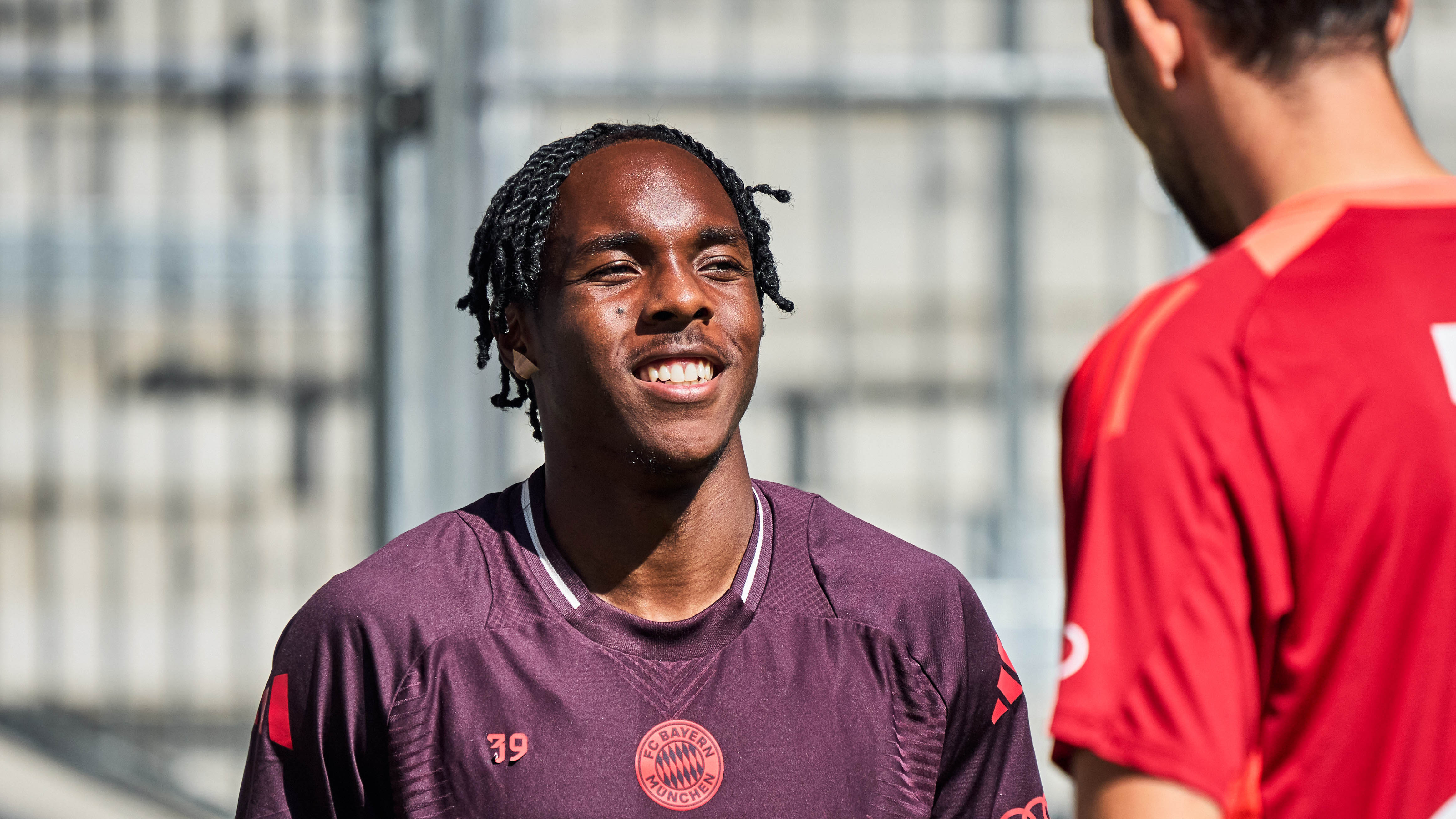 03-240809-training-allianzarena