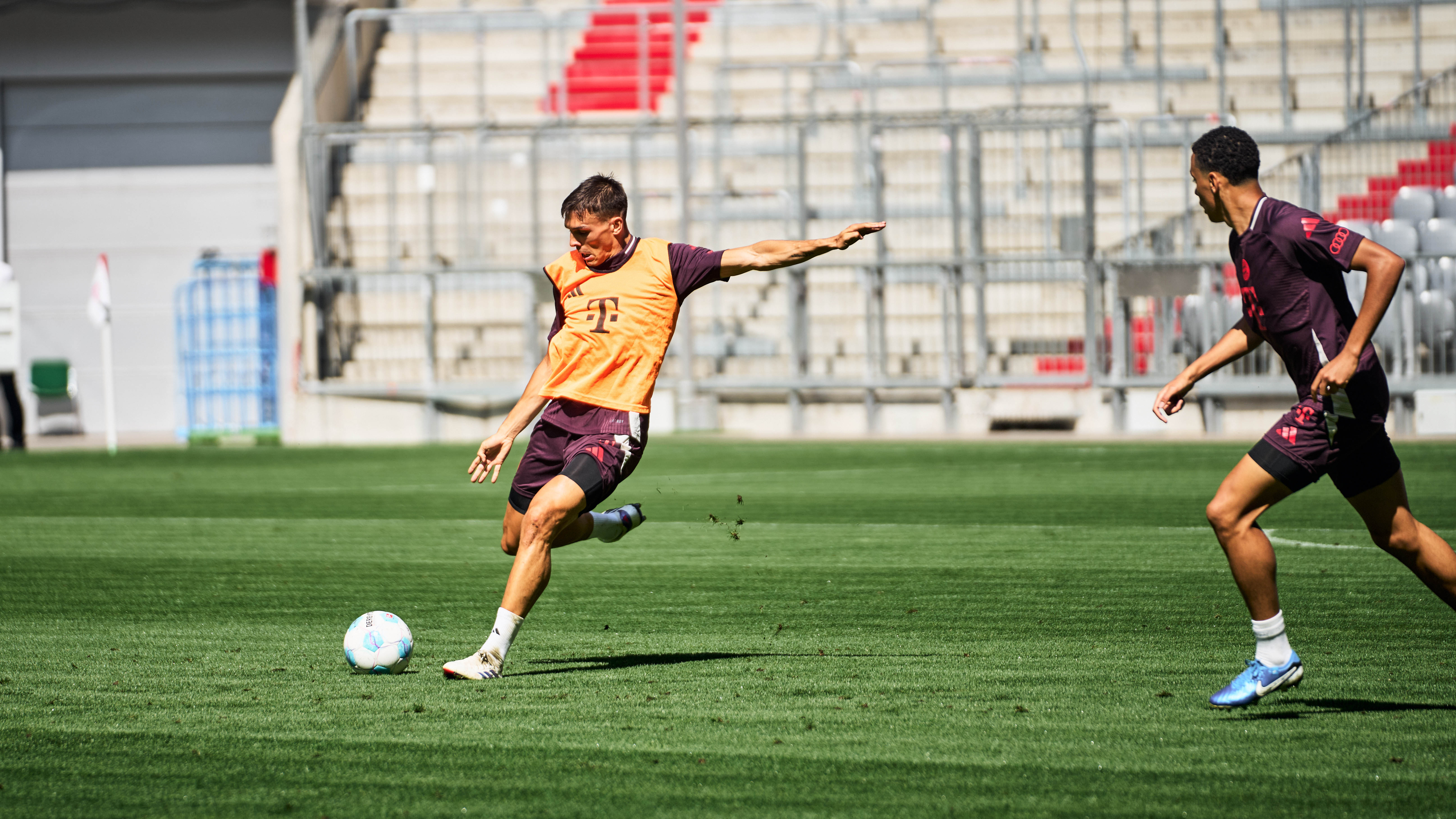 12-240809-training-allianzarena