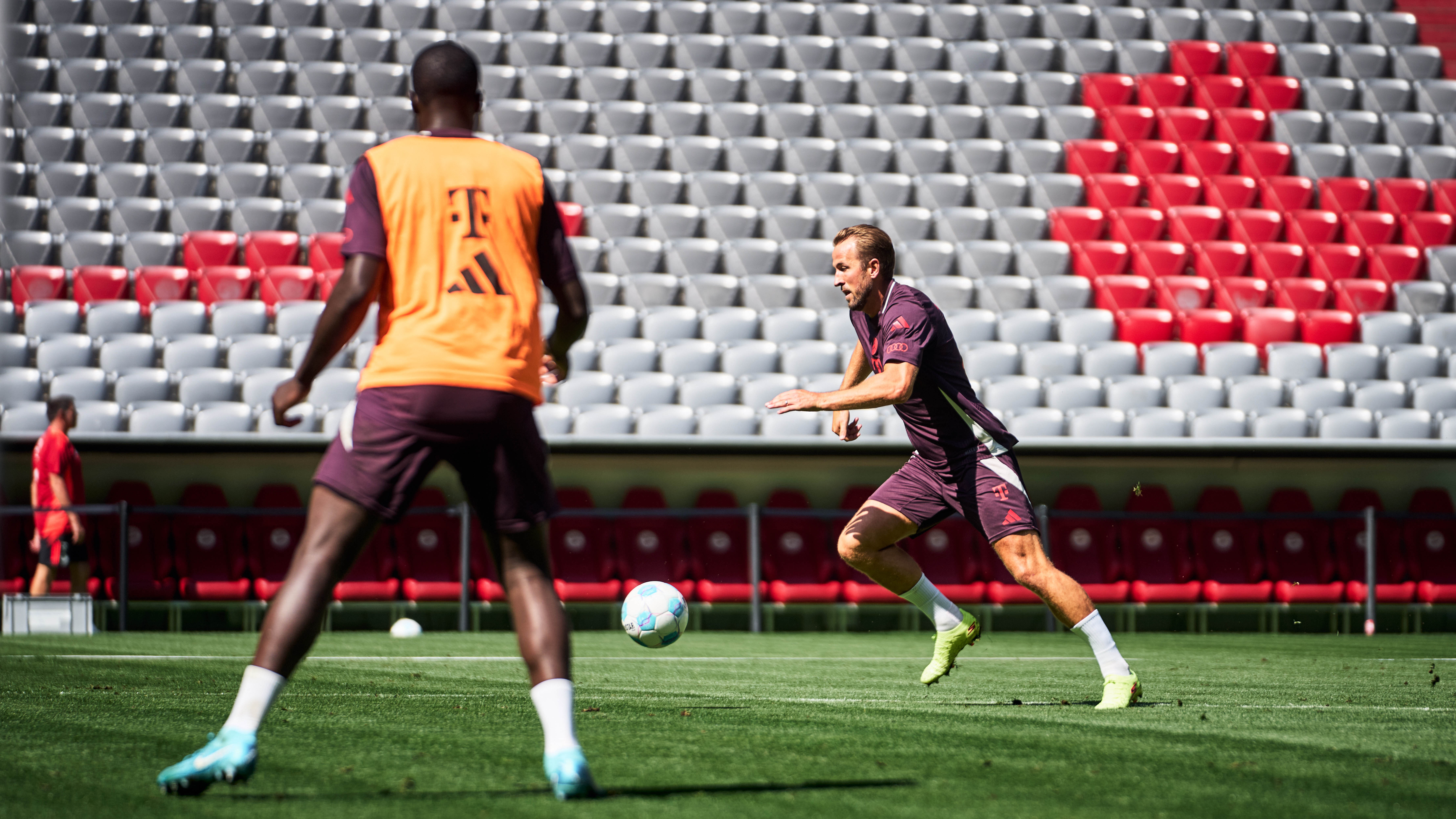 18-240809-training-allianzarena