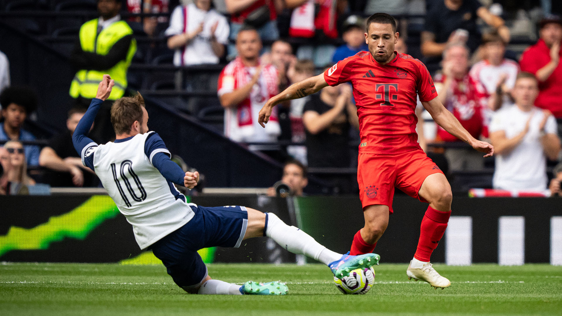 Spielszene aus dem Testspiel Tottenham Hotspur vs. FC Bayern