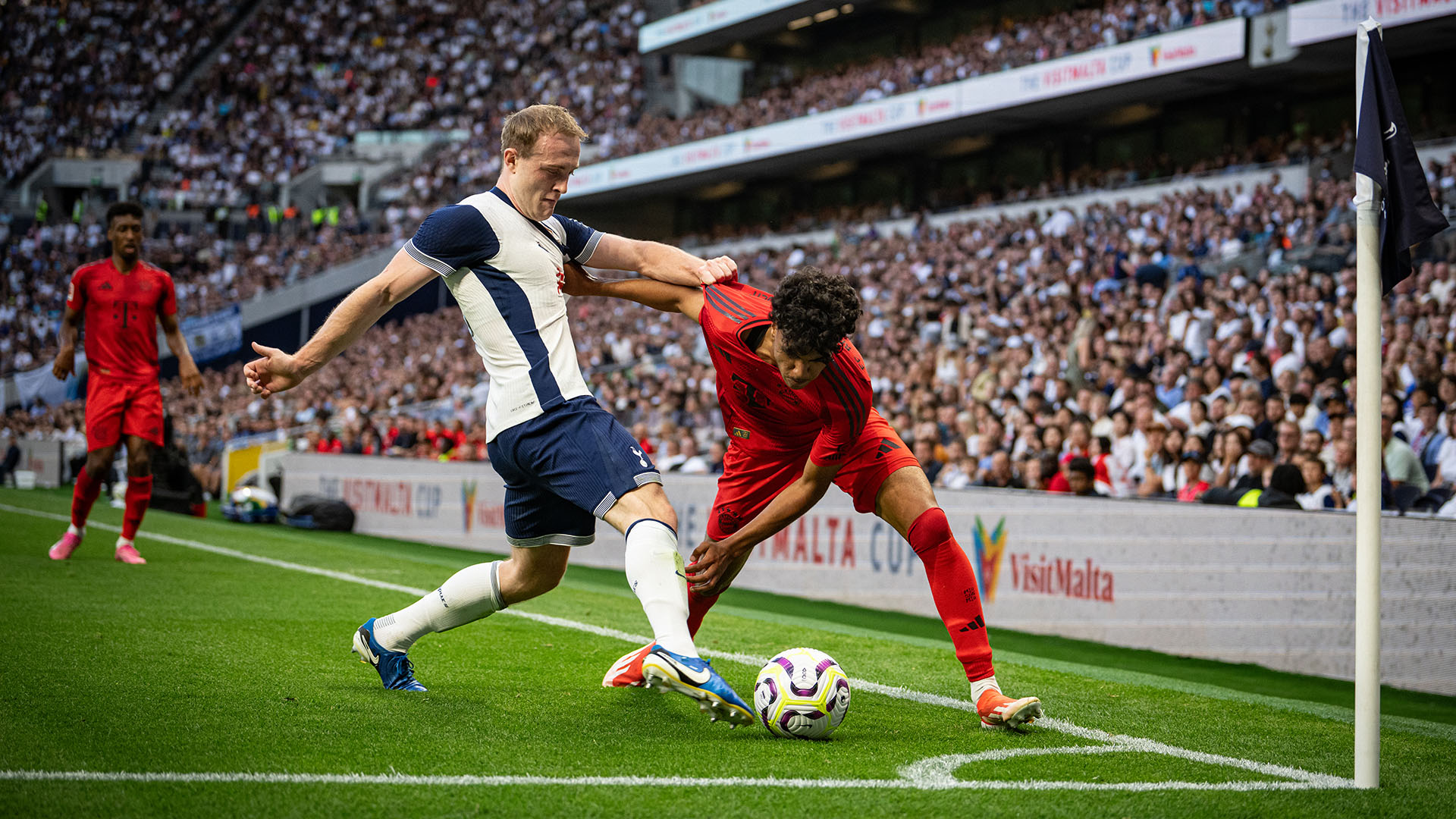 Spielszene aus dem Testspiel Tottenham Hotspur vs. FC Bayern