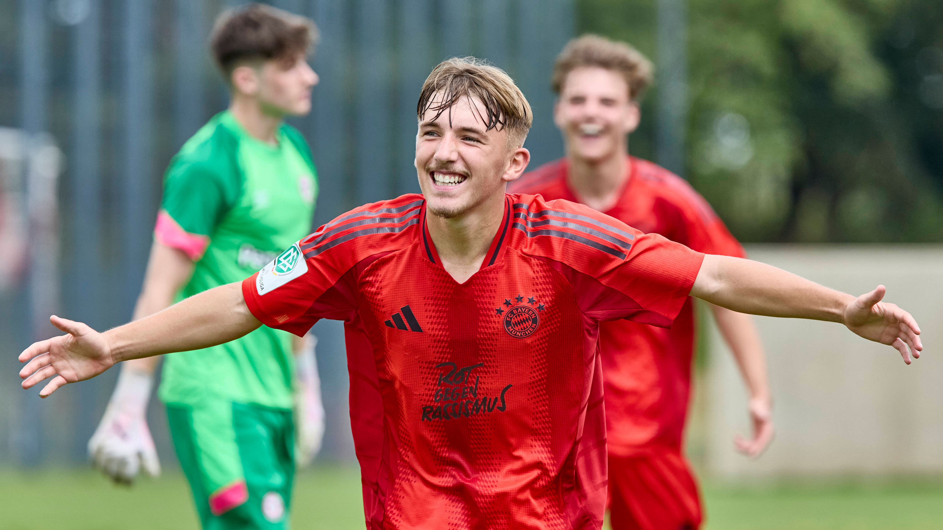 FC Bayern U17, Lennart Karl