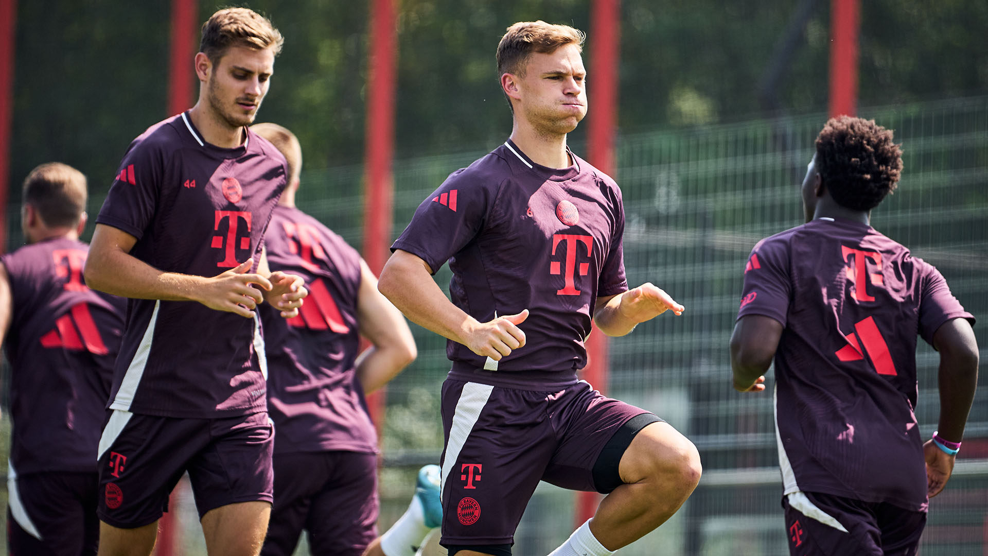 13-fcbayern-training-240812