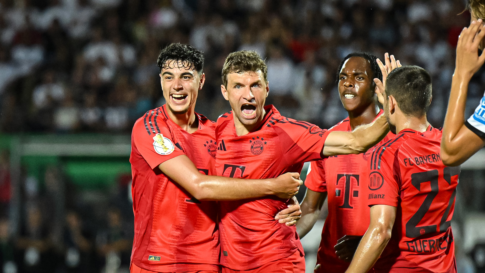 Spielszene aus der Partie SSV Ulm 1846 vs. FC Bayern in der ersten Runde des DFB-Pokals 2024/25