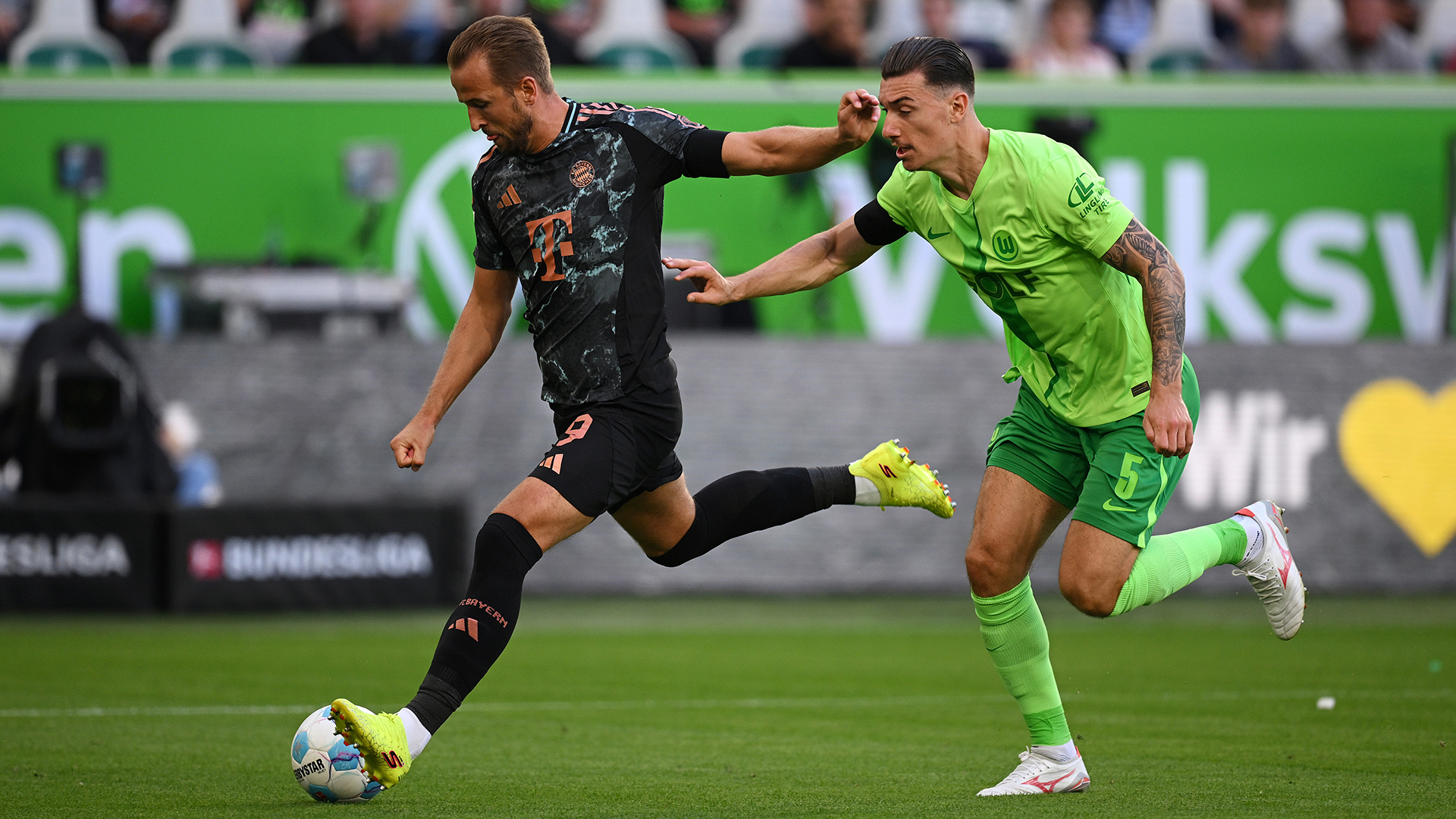 Jugada partido Bundesliga VfL Wolfsburg vs. FC Bayern