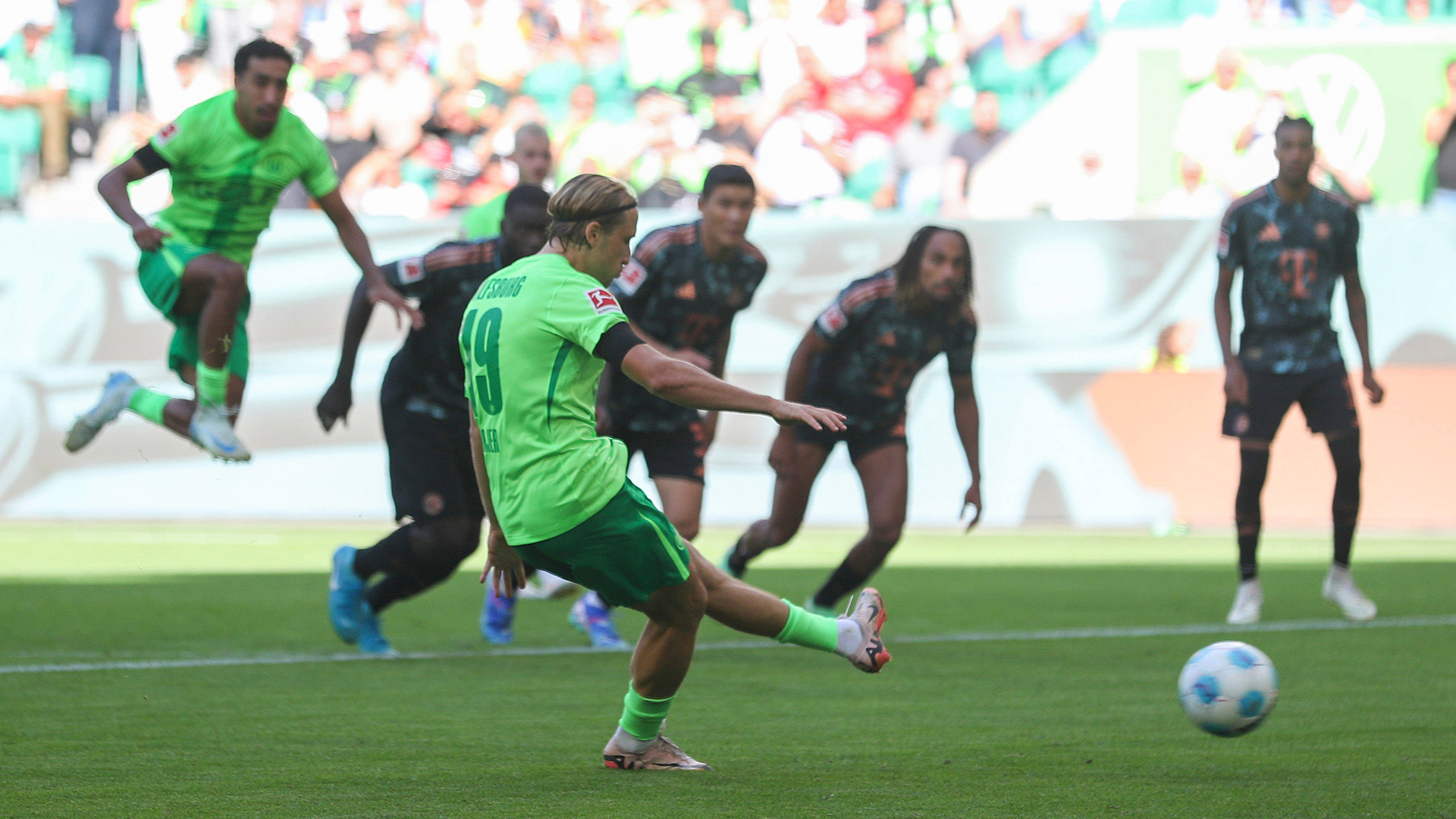 Jugada partido Bundesliga VfL Wolfsburg vs. FC Bayern