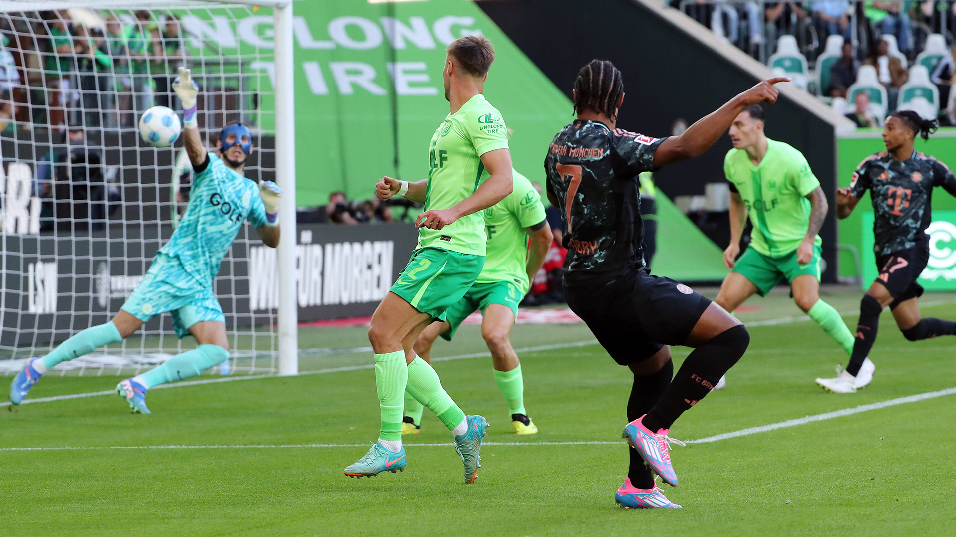 10-fcbayern-wolfsburg-240825-ima