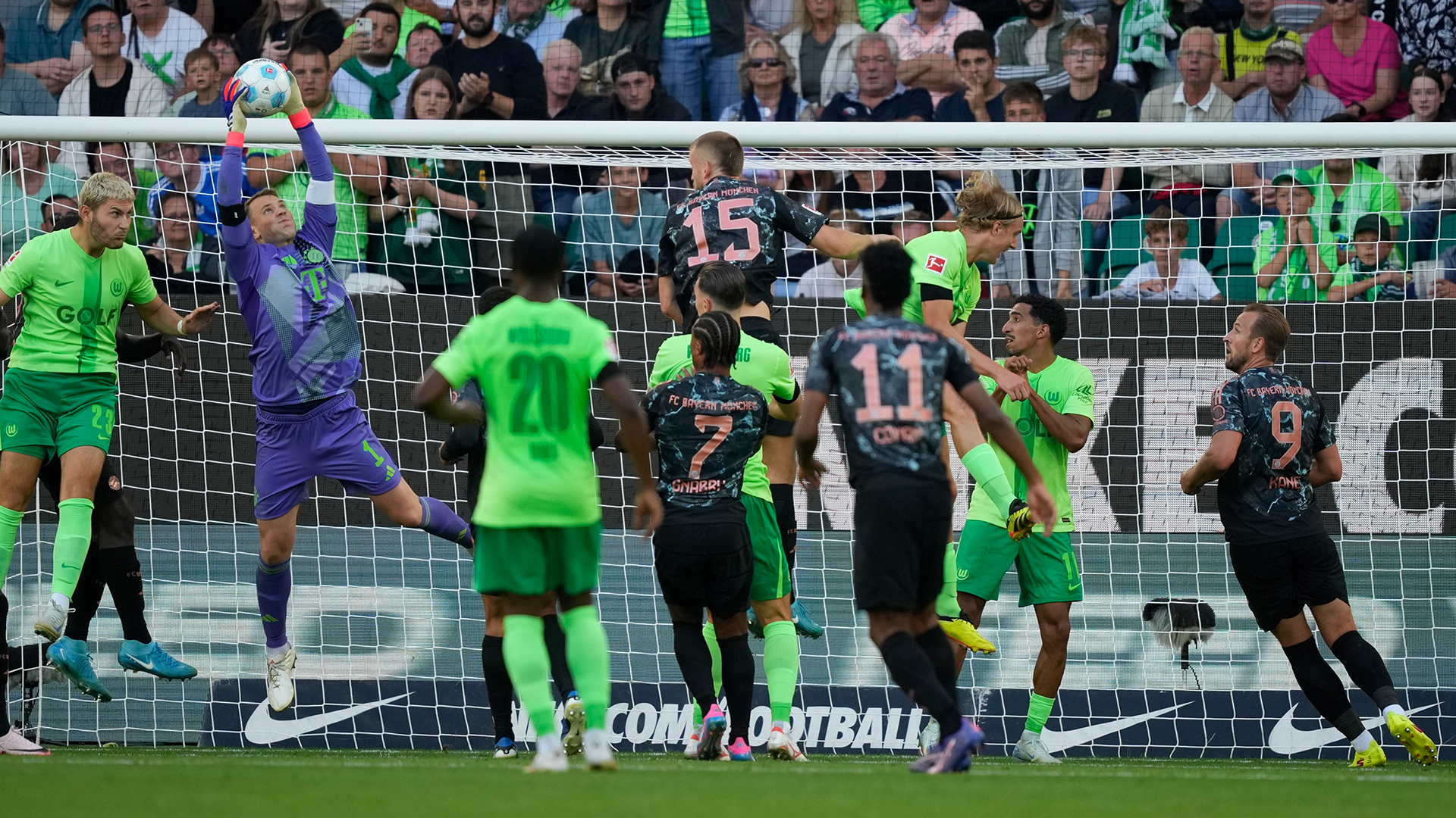 21-fcbayern-wolfsburg-240825-mel