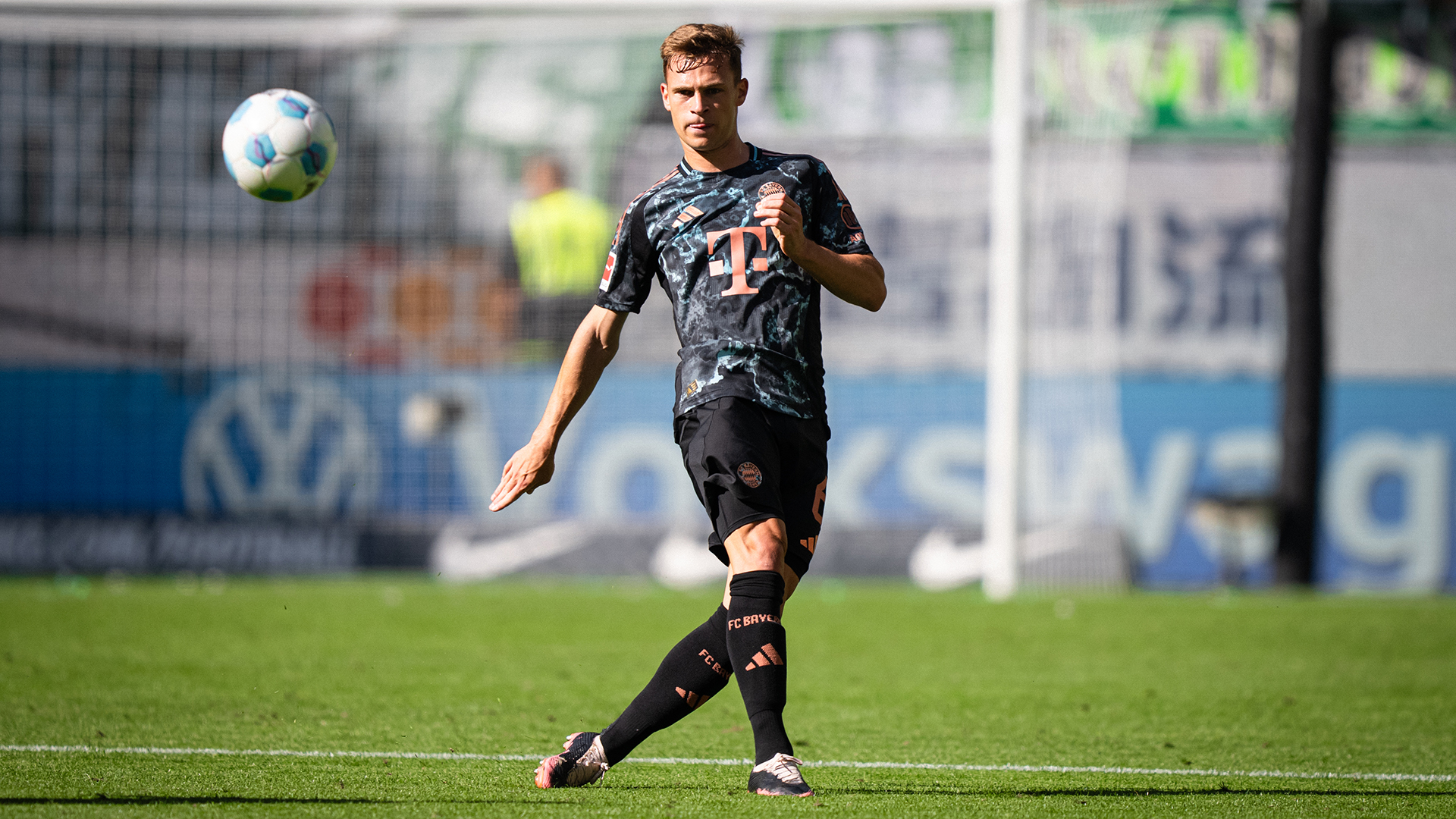 Joshua Kimmich in the Bundesliga match at VfL Wolfsburg