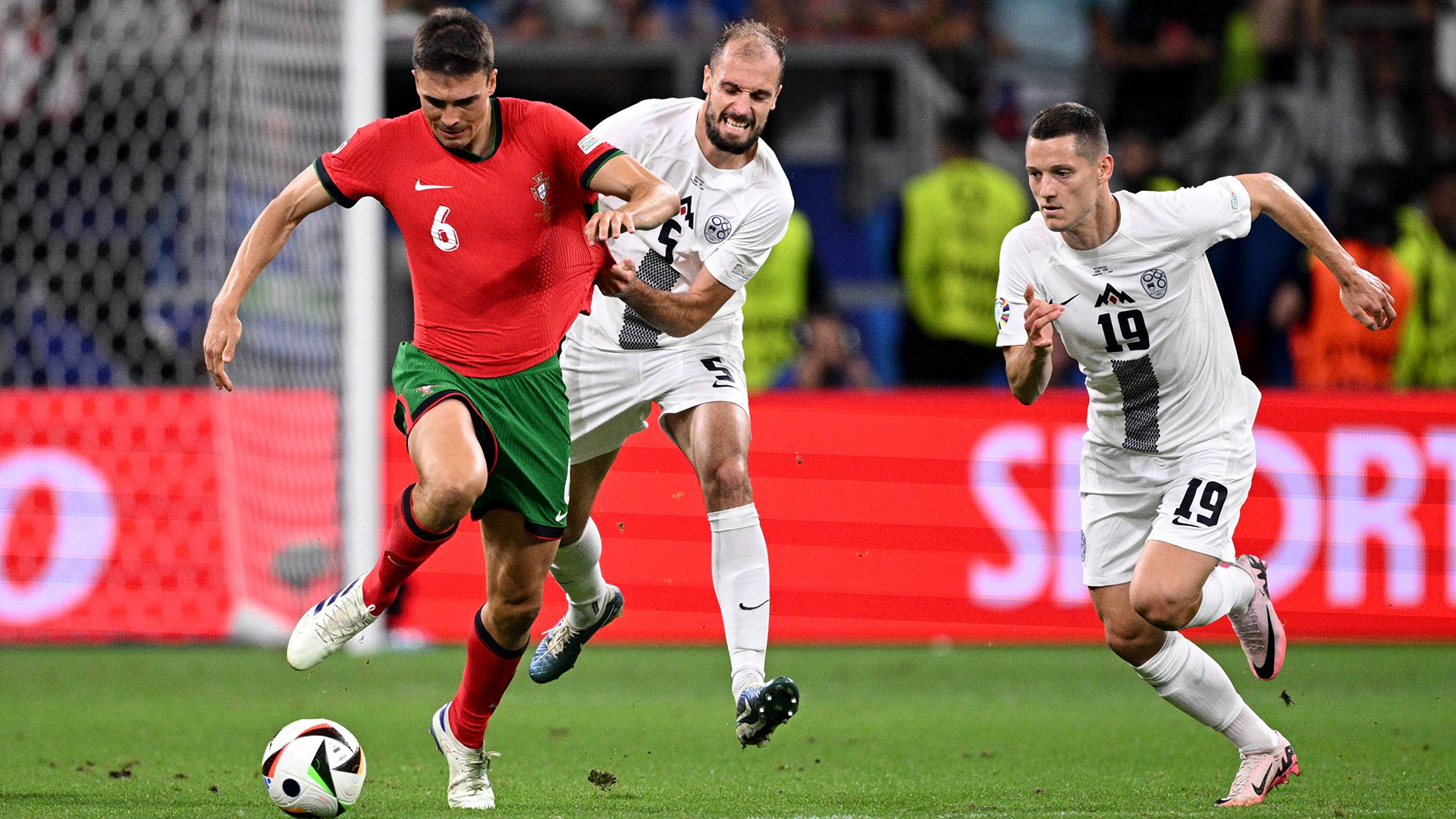 João Palhinha espera dos partidos de la UEFA Nations League en Lisboa, su ciudad natal.